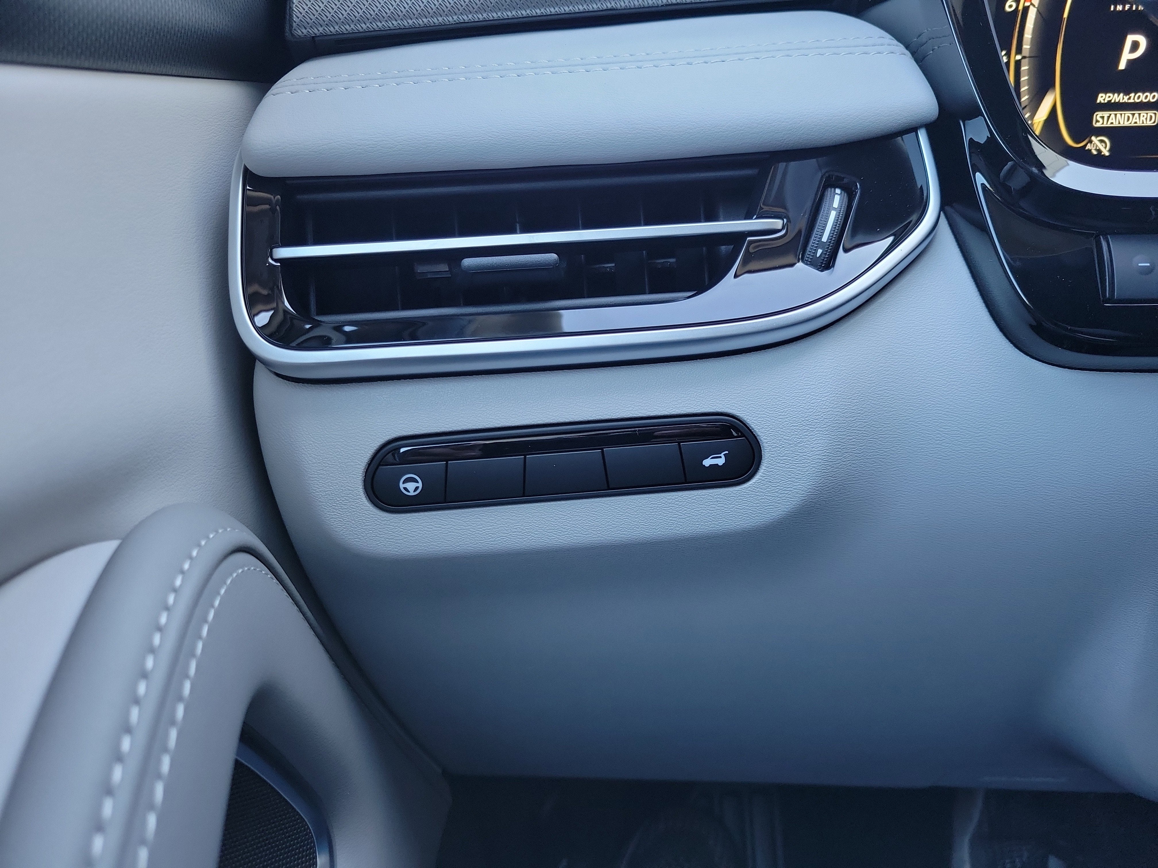 2026 INFINITI QX60 Luxe FWD