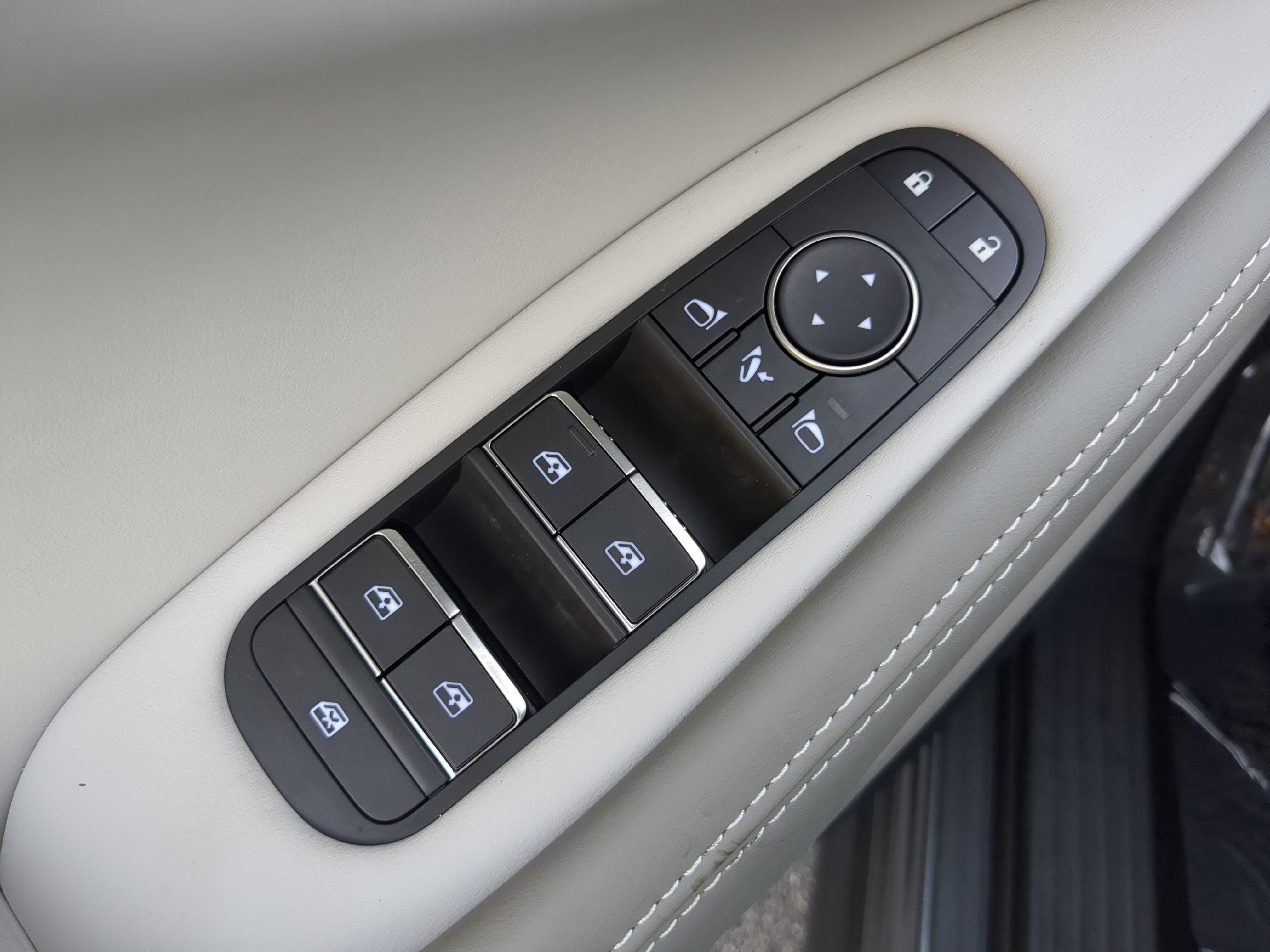 2026 INFINITI QX60 Luxe FWD