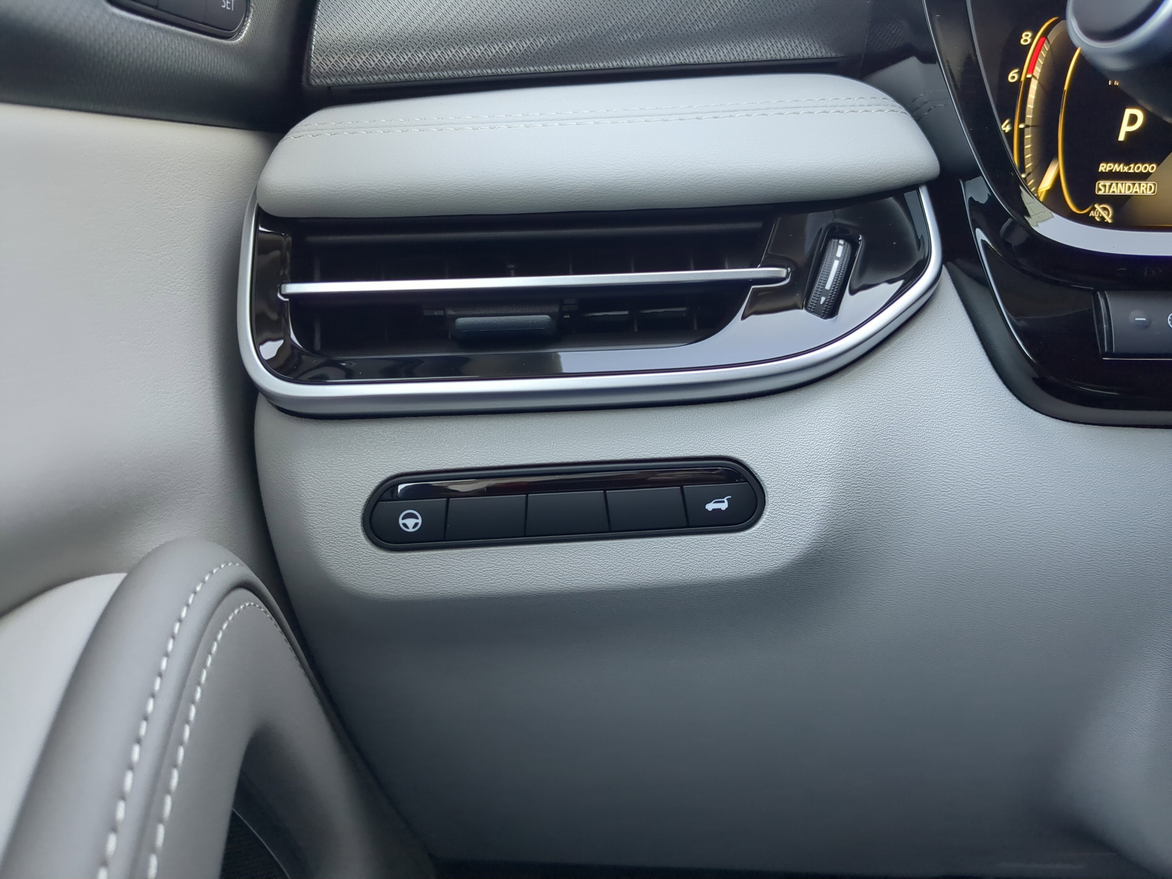 2026 INFINITI QX60 Luxe FWD