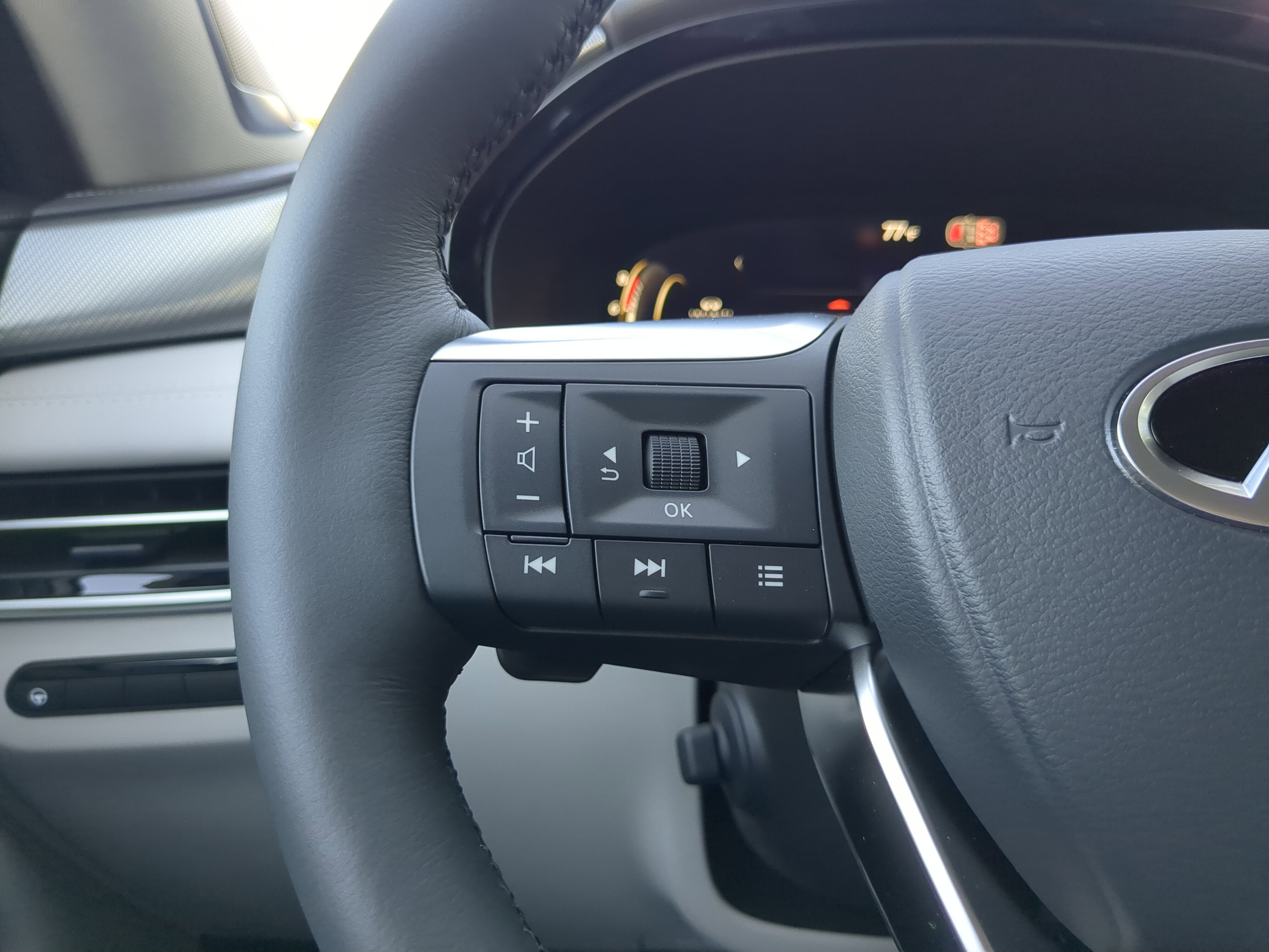 2026 INFINITI QX60 Luxe FWD