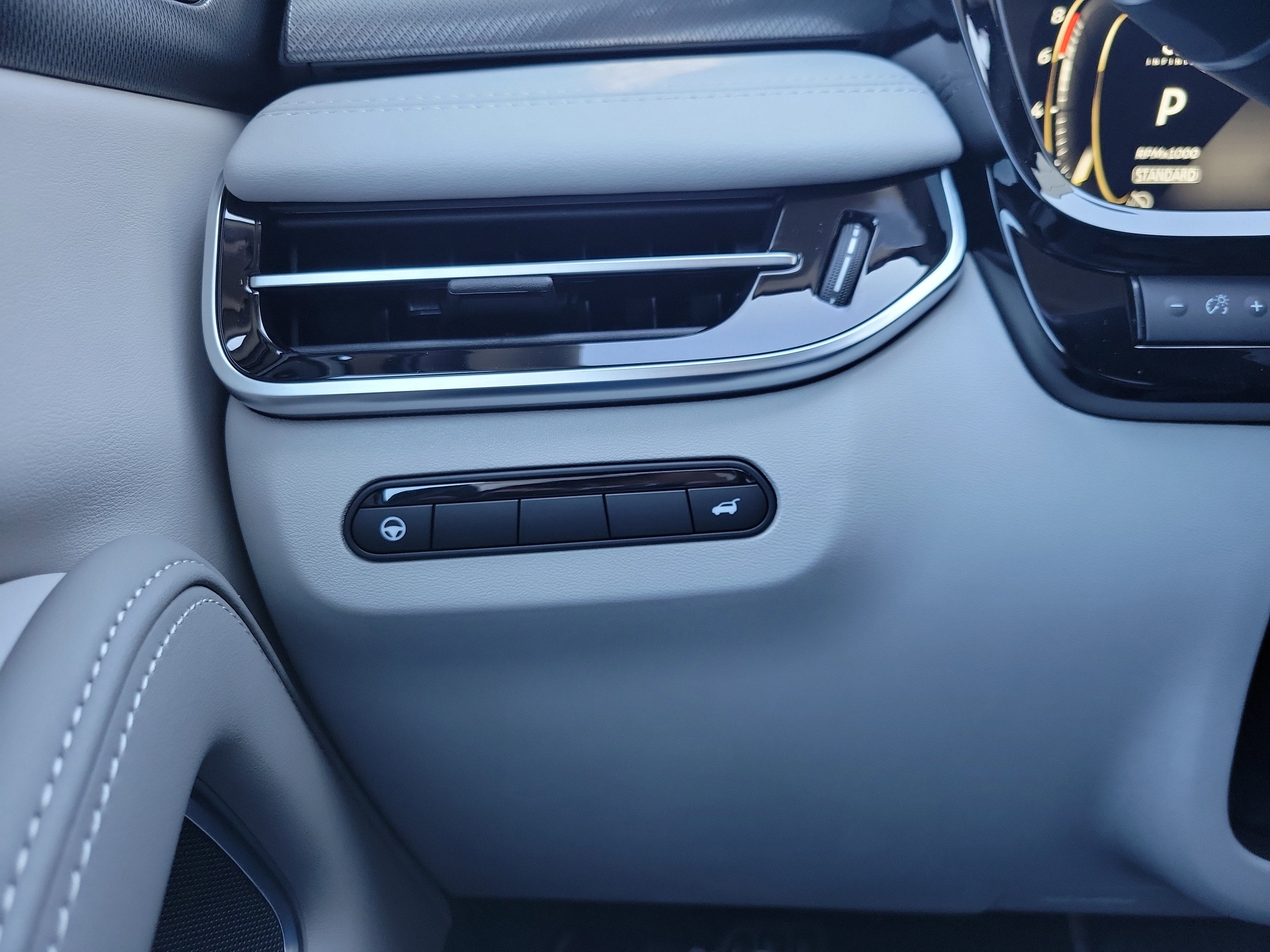 2026 INFINITI QX60 Luxe FWD