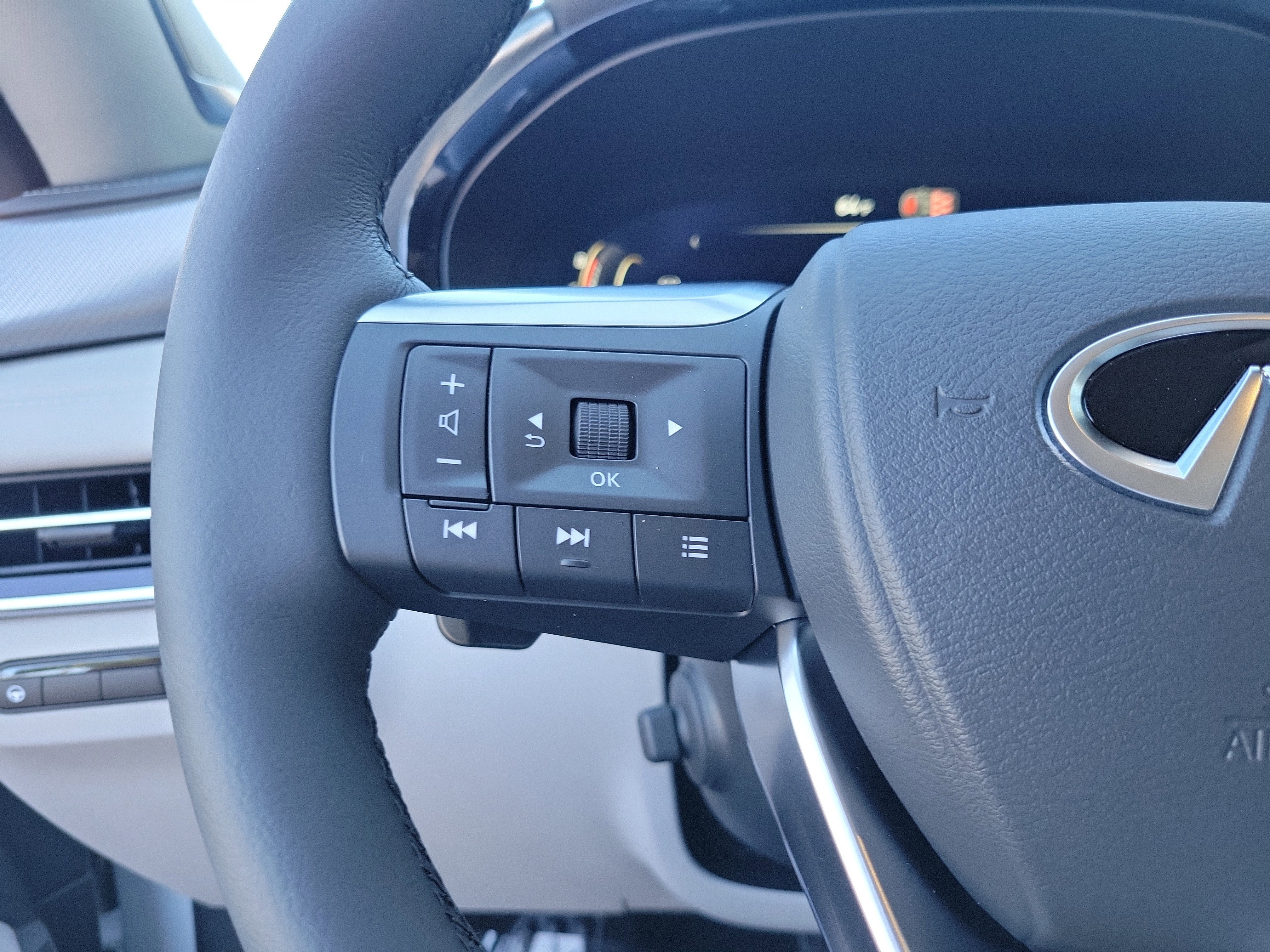 2026 INFINITI QX60 Luxe FWD