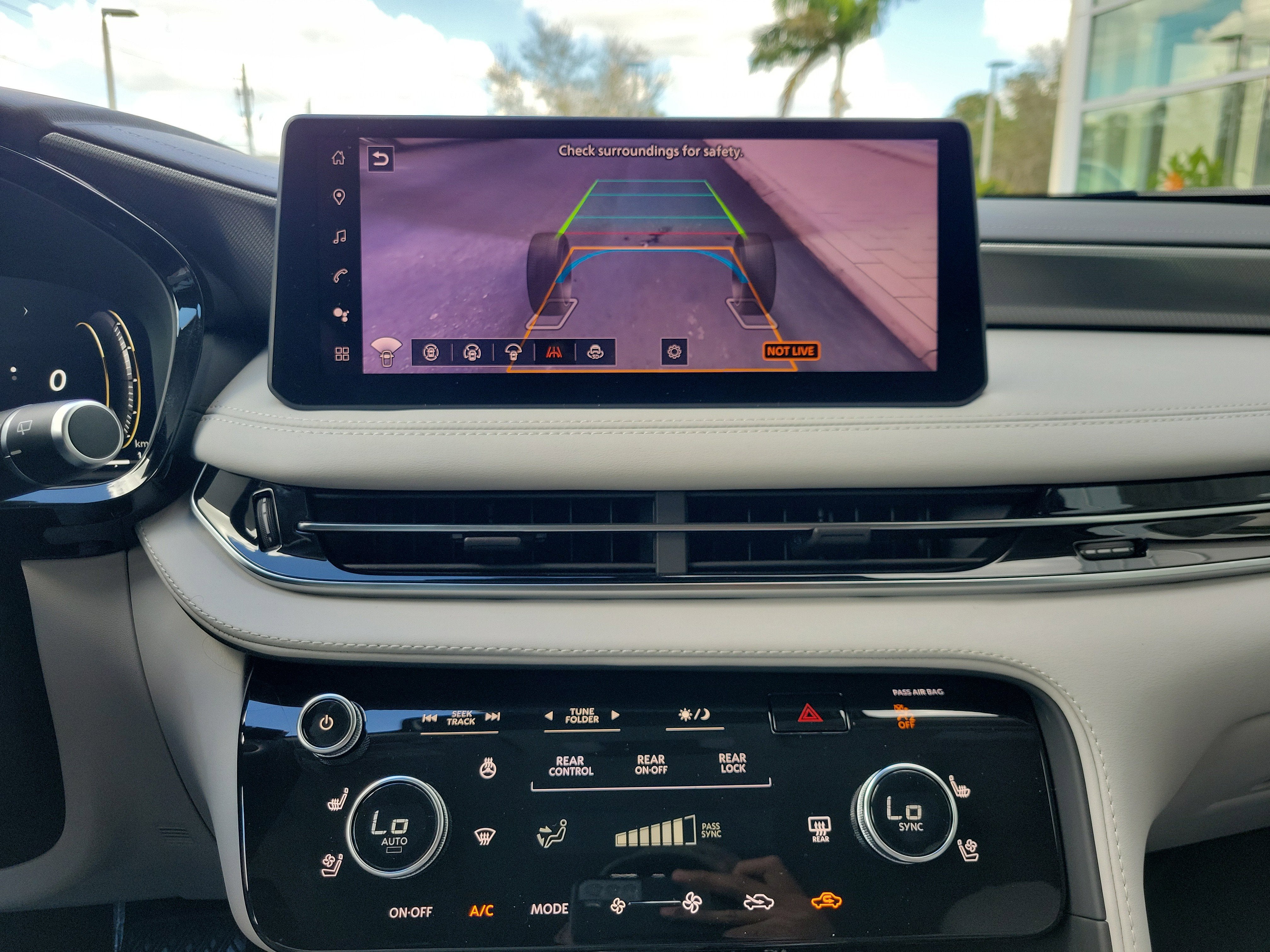 2026 INFINITI QX60 Luxe FWD