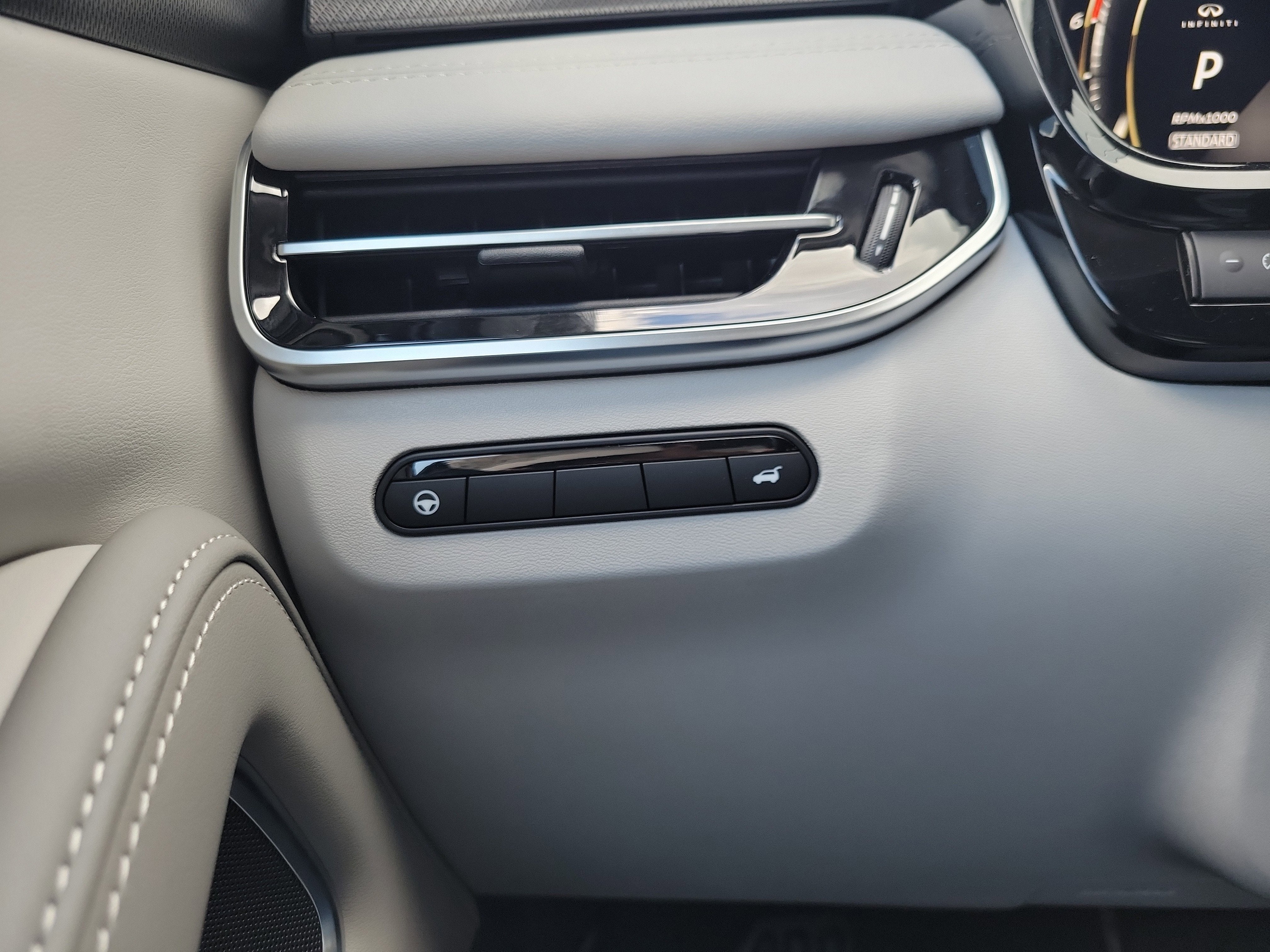 2026 INFINITI QX60 Luxe FWD