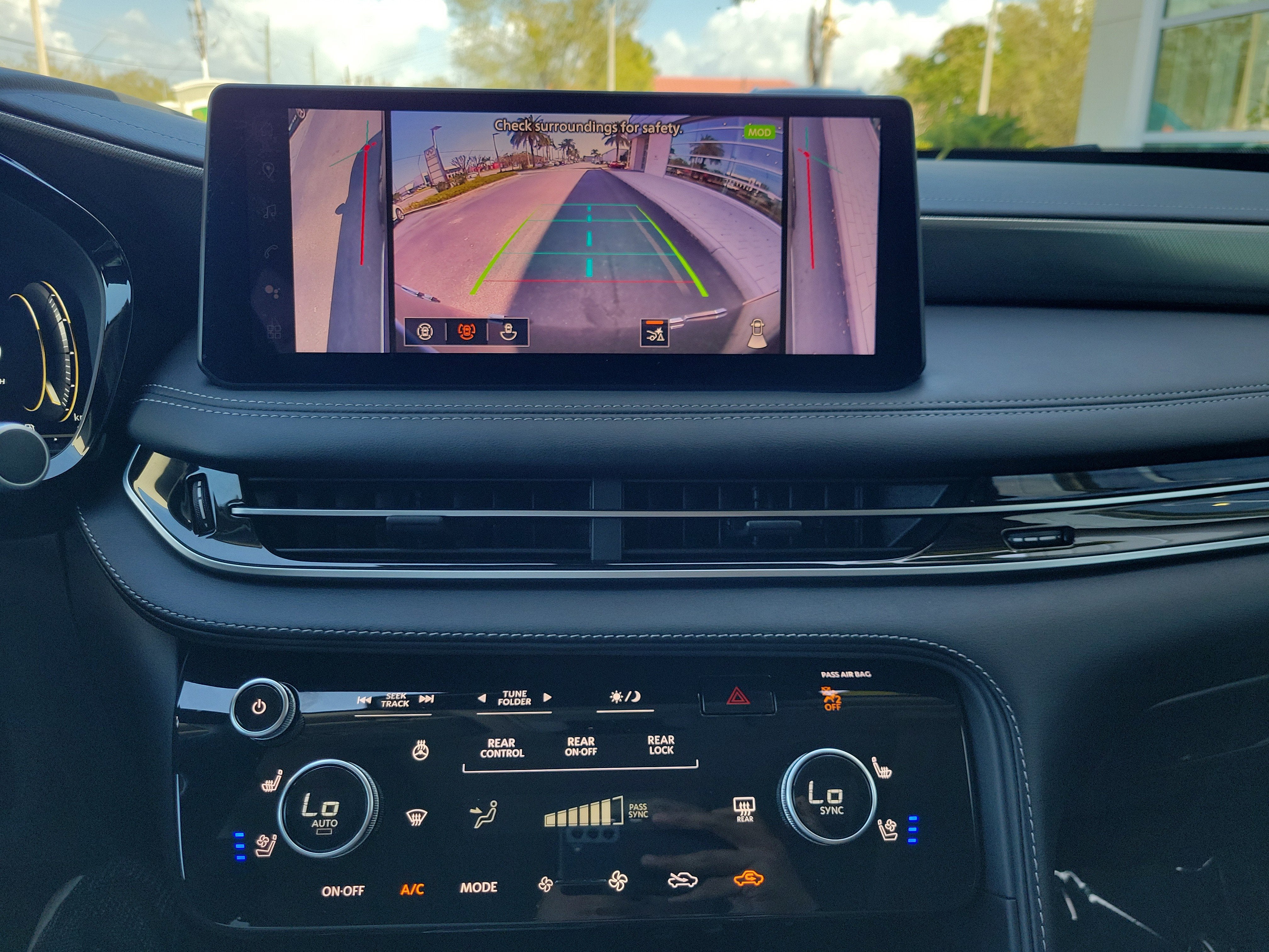 2026 INFINITI QX60 Luxe FWD