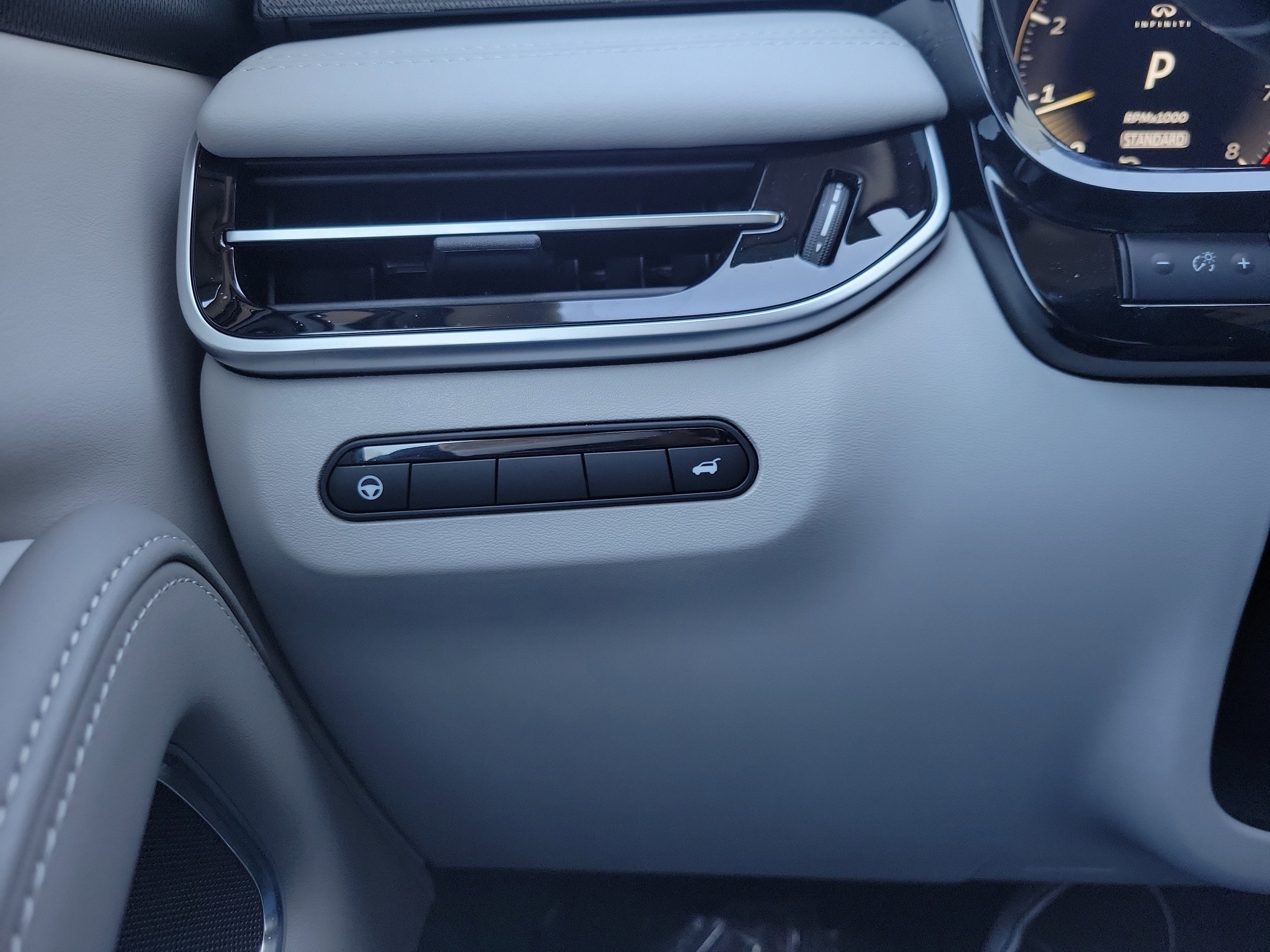 2026 INFINITI QX60 Luxe FWD