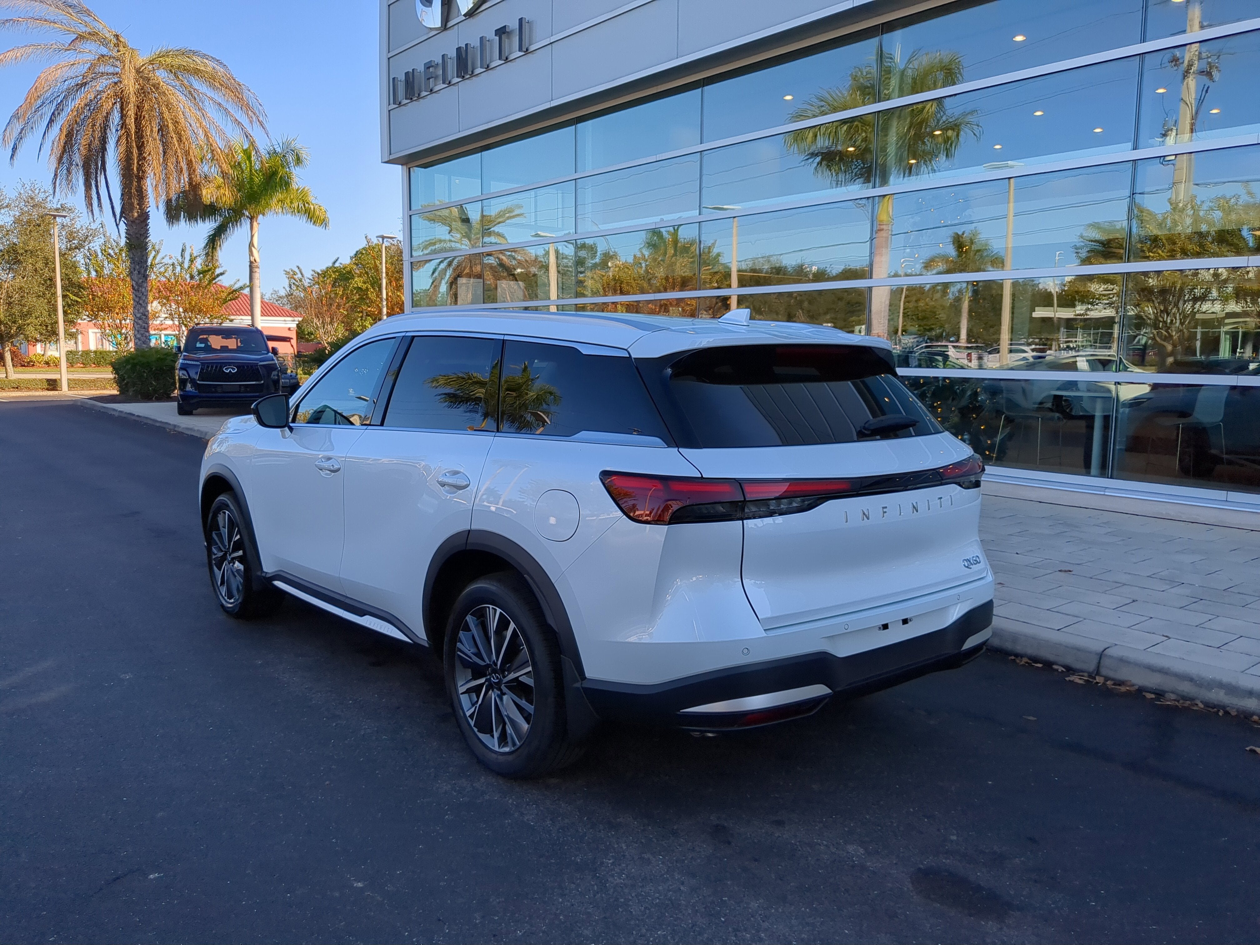 2026 INFINITI QX60 Luxe FWD
