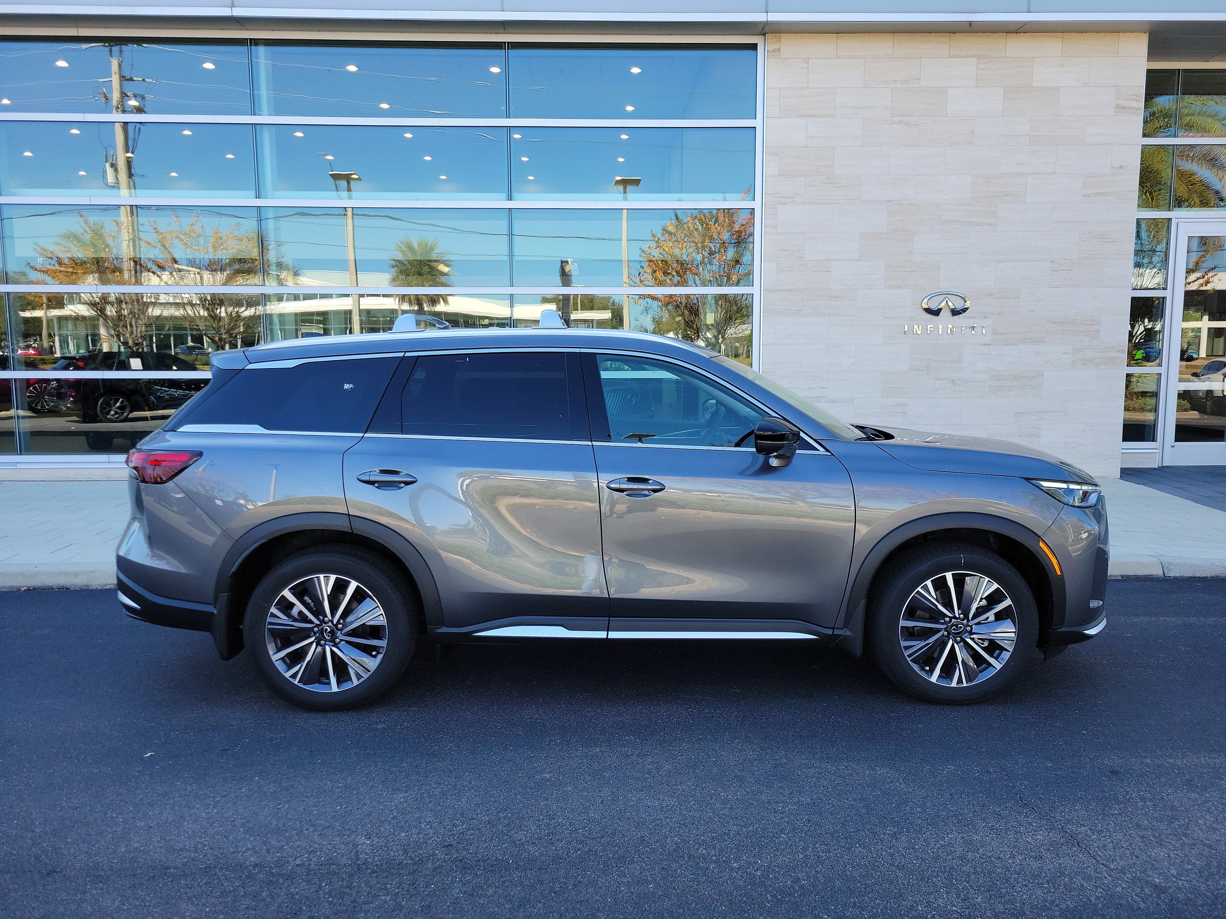 2026 INFINITI QX60 Luxe FWD