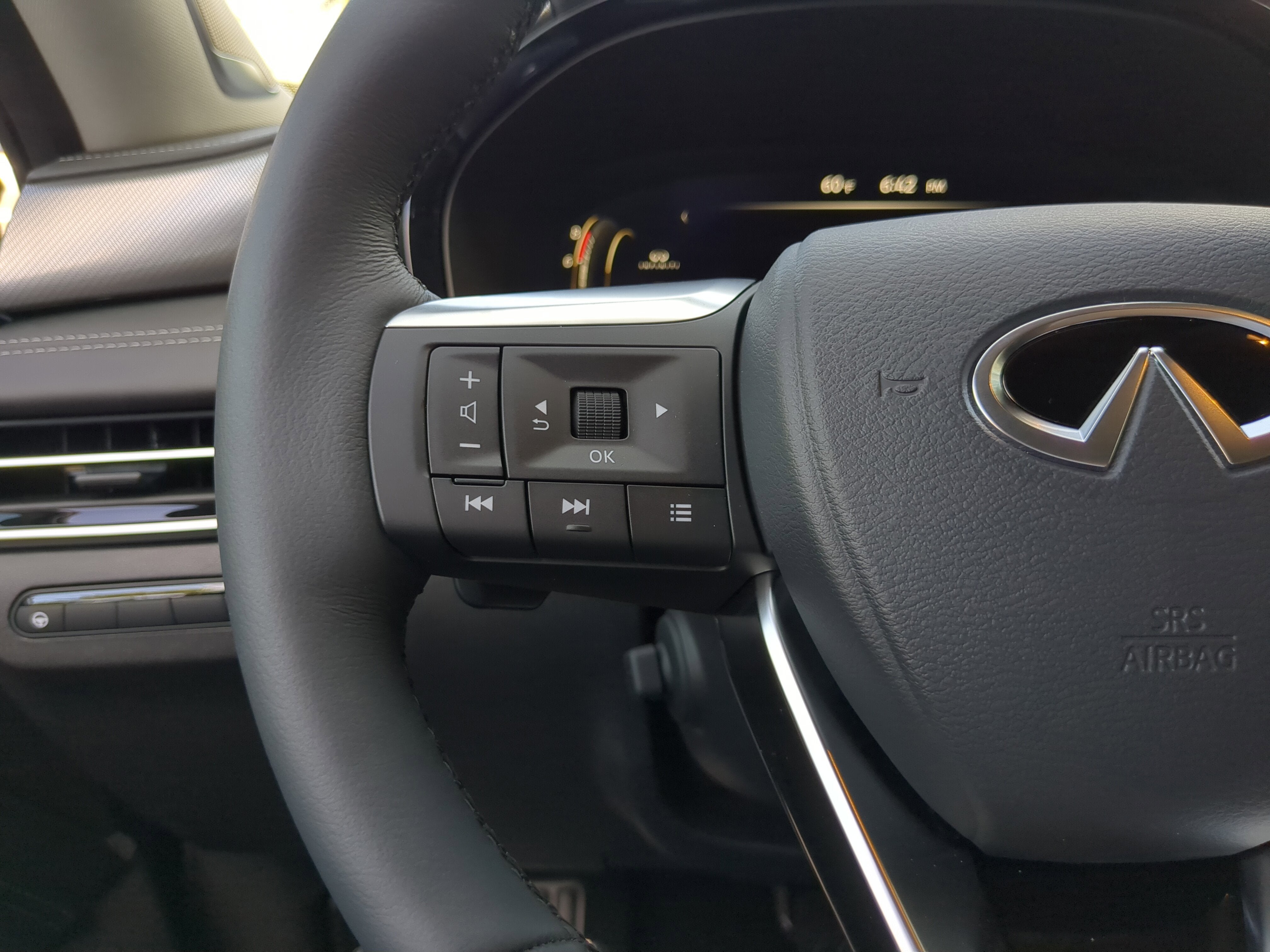 2026 INFINITI QX60 Luxe FWD