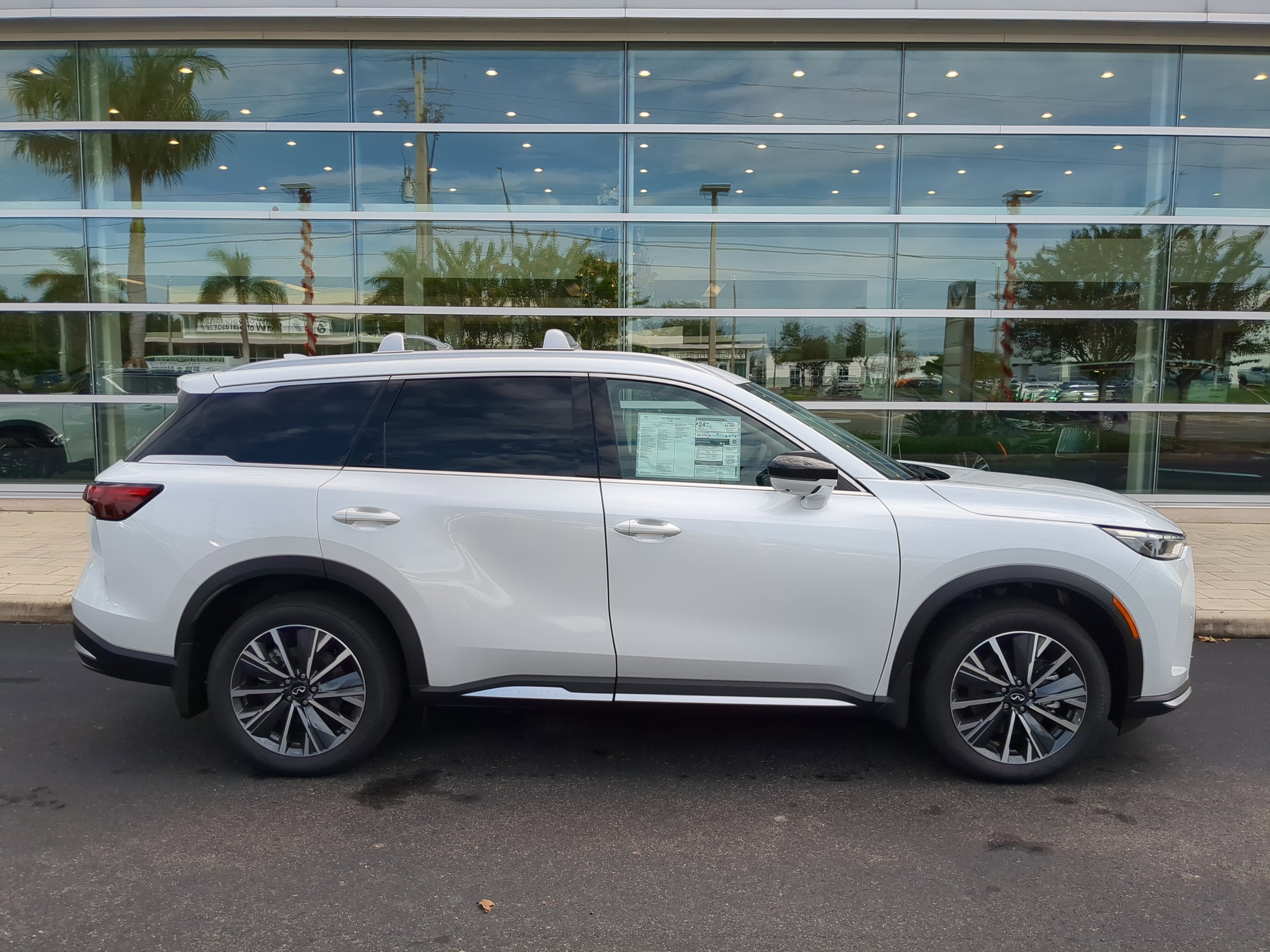 2026 INFINITI QX60 Luxe FWD