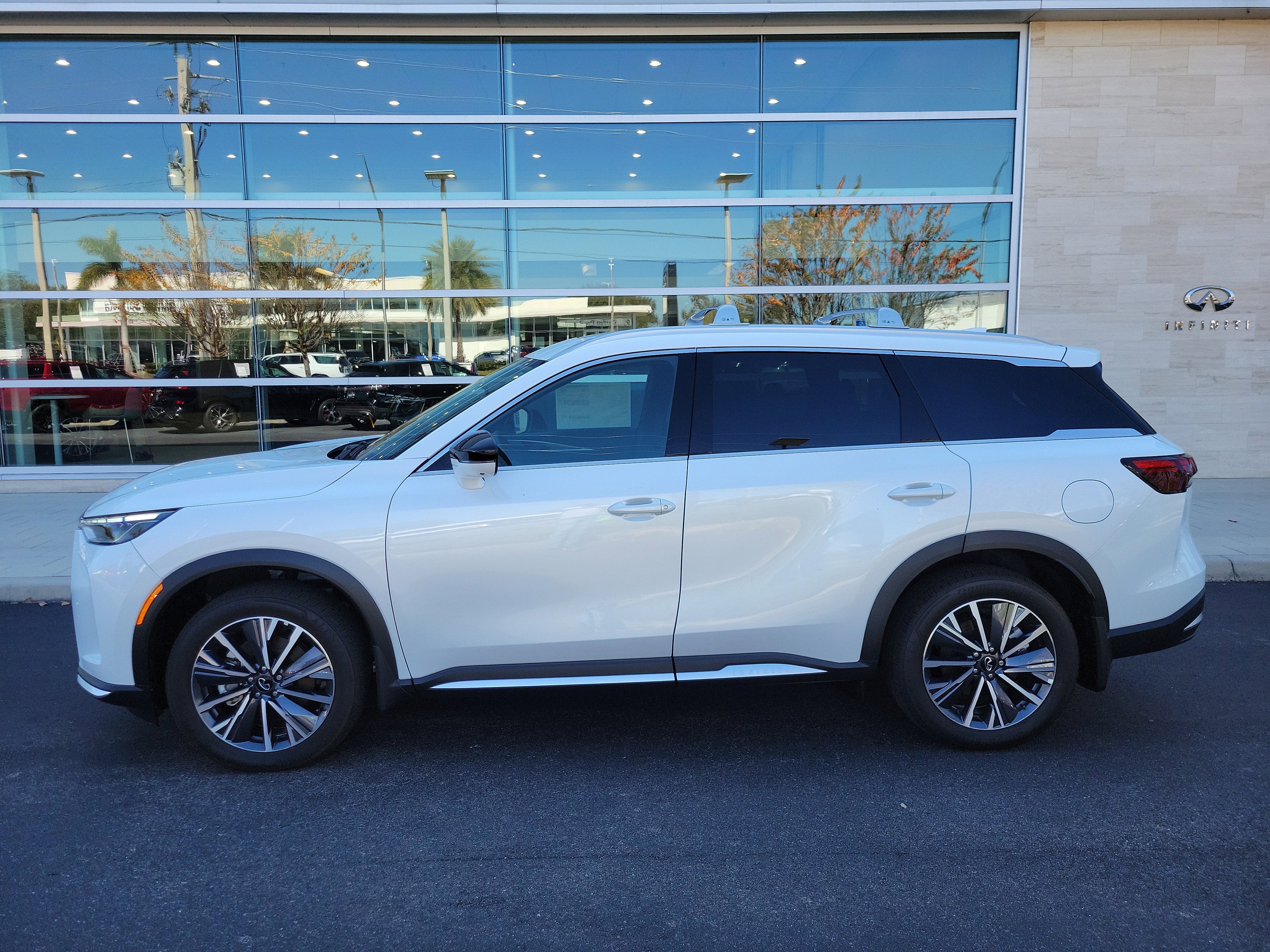 2026 INFINITI QX60 Luxe FWD