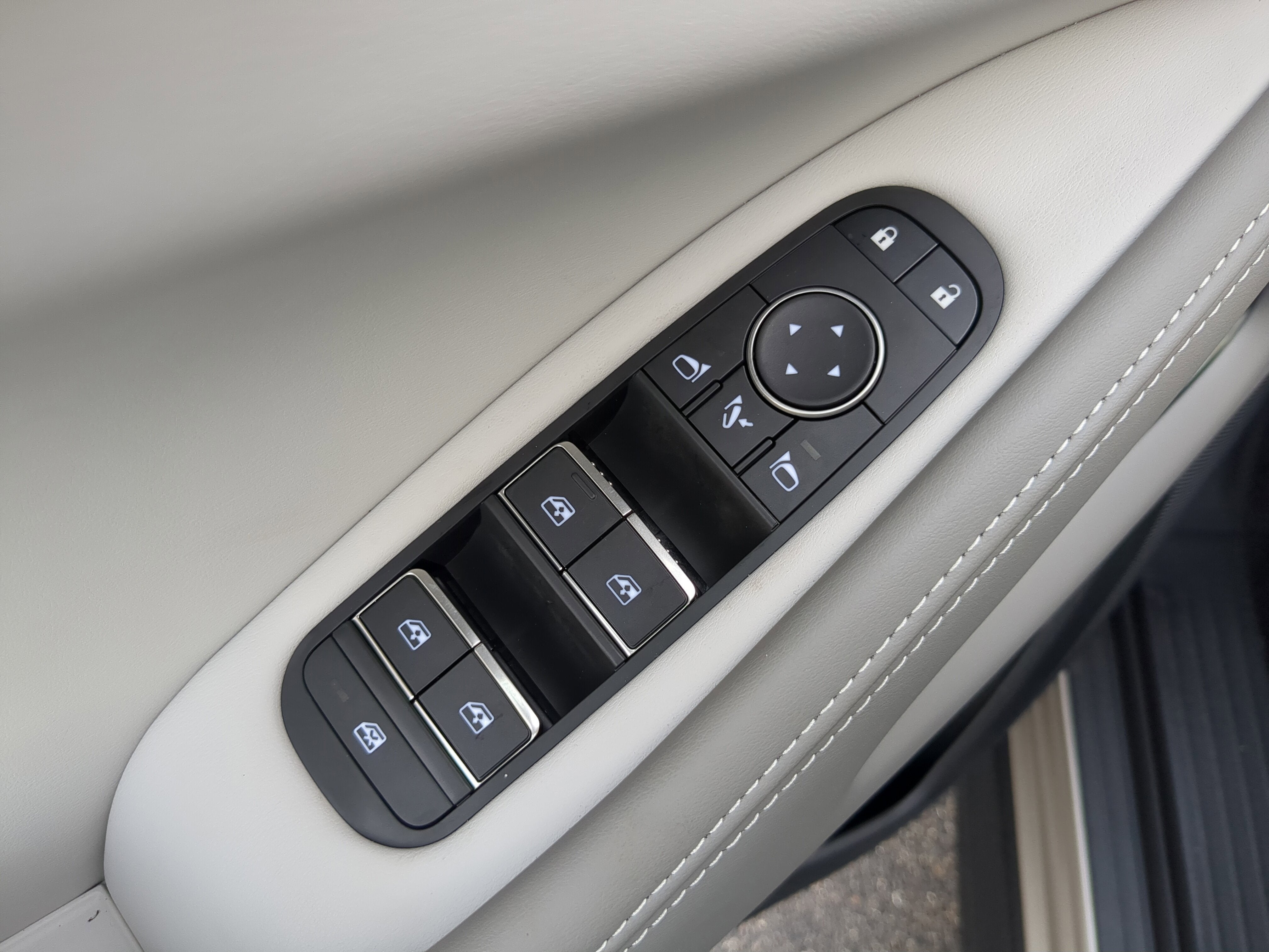 2026 INFINITI QX60 Luxe FWD