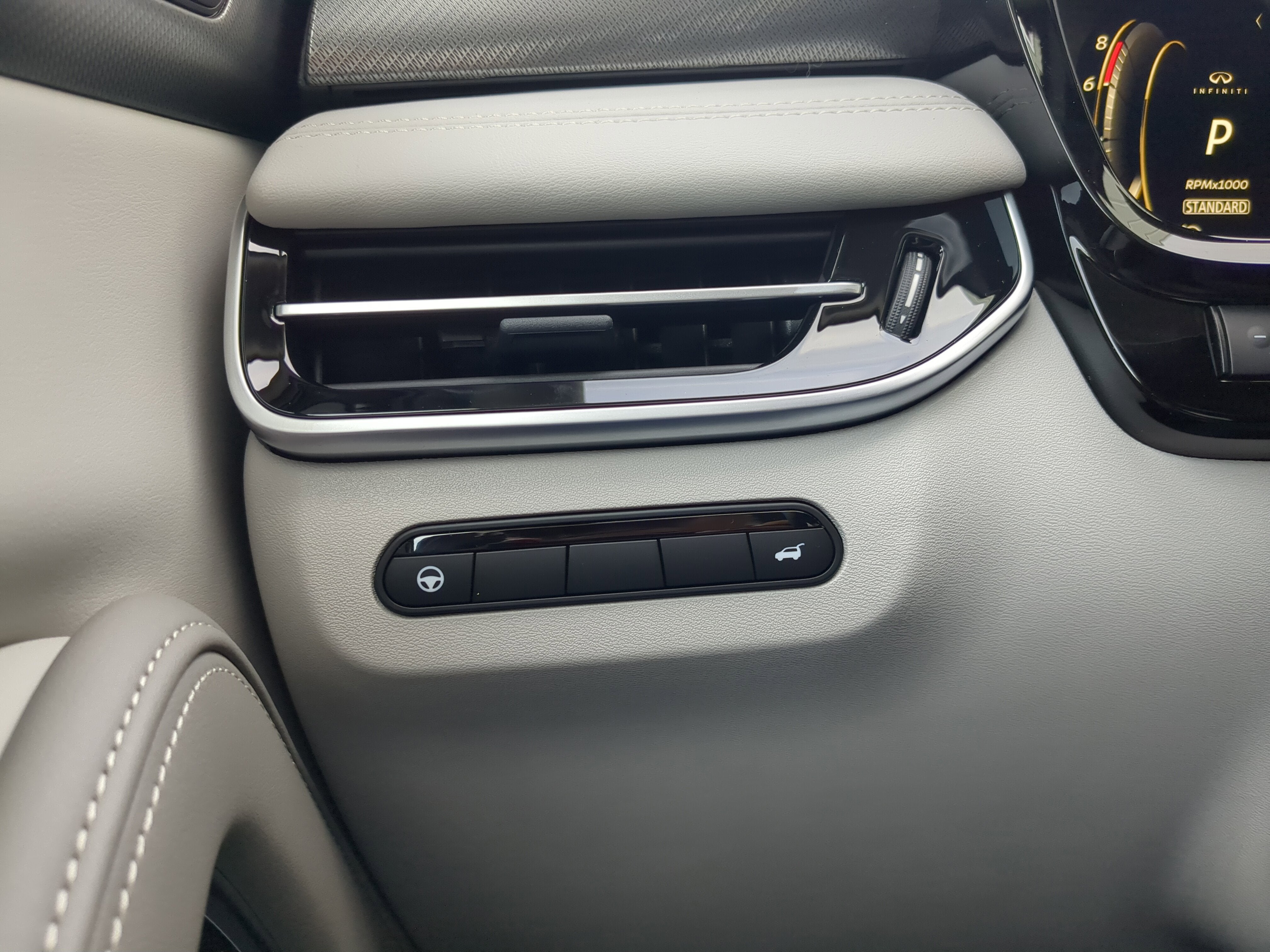 2026 INFINITI QX60 Luxe FWD