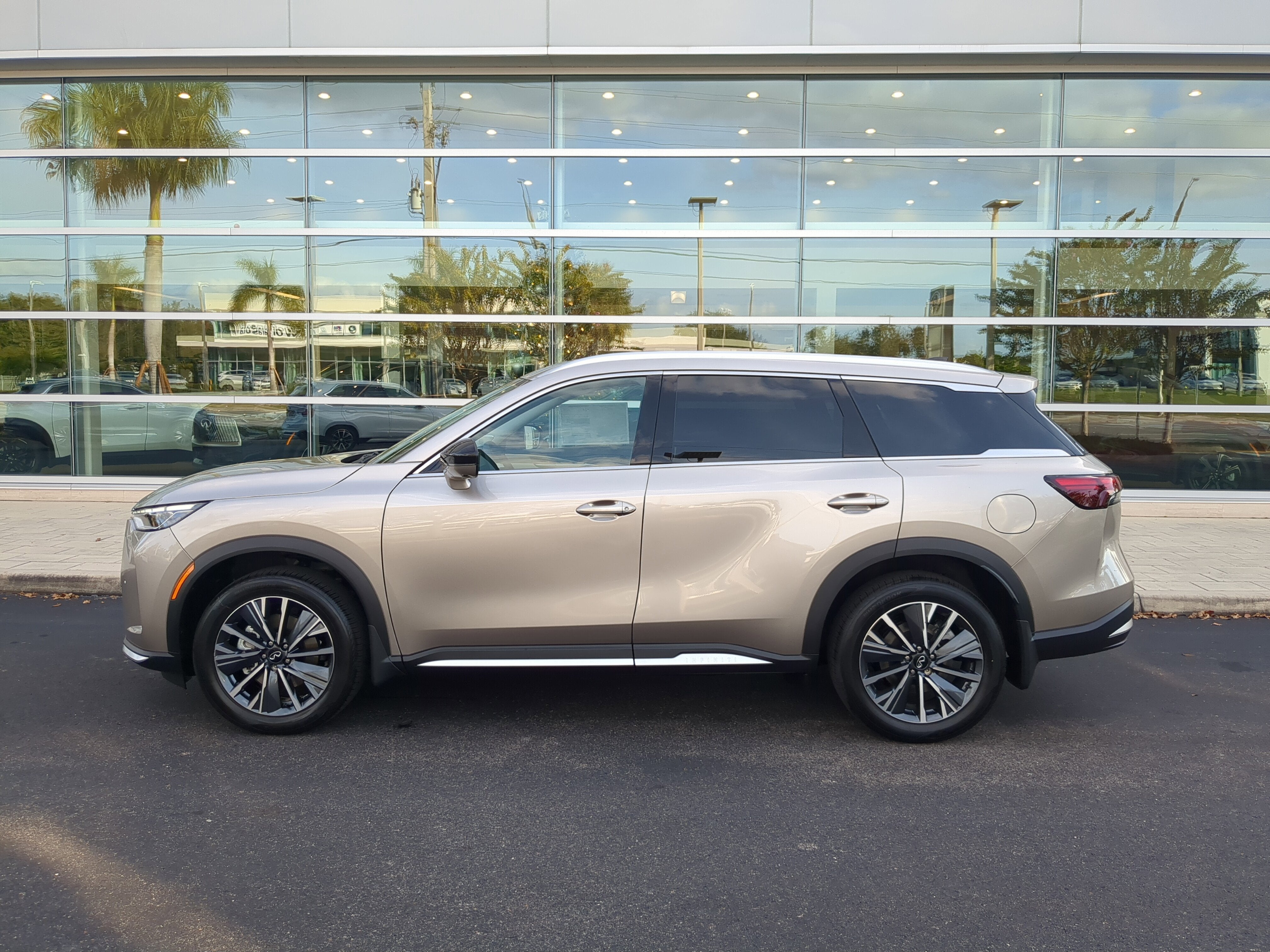 2026 INFINITI QX60 Luxe FWD