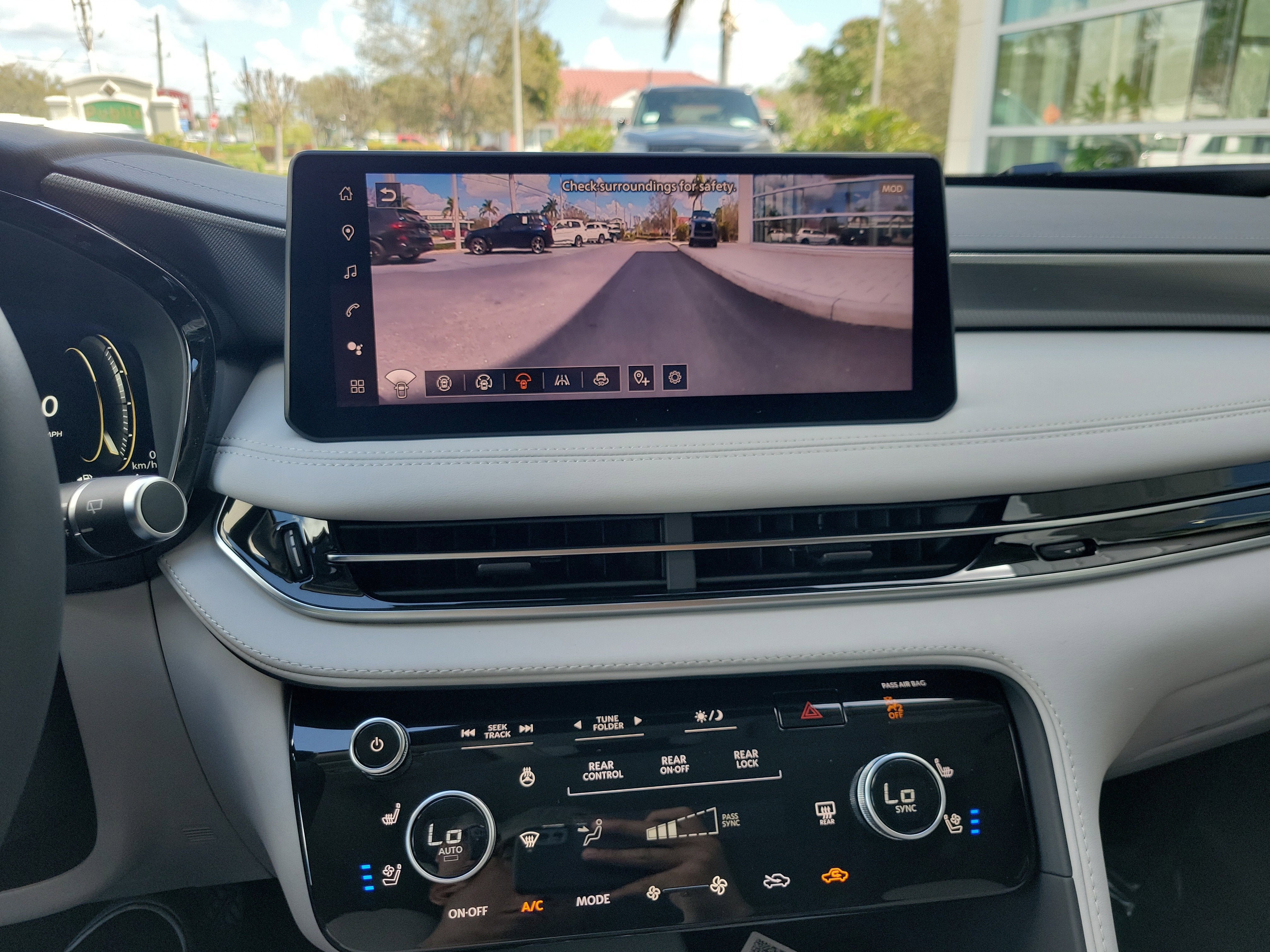 2026 INFINITI QX60 Luxe AWD