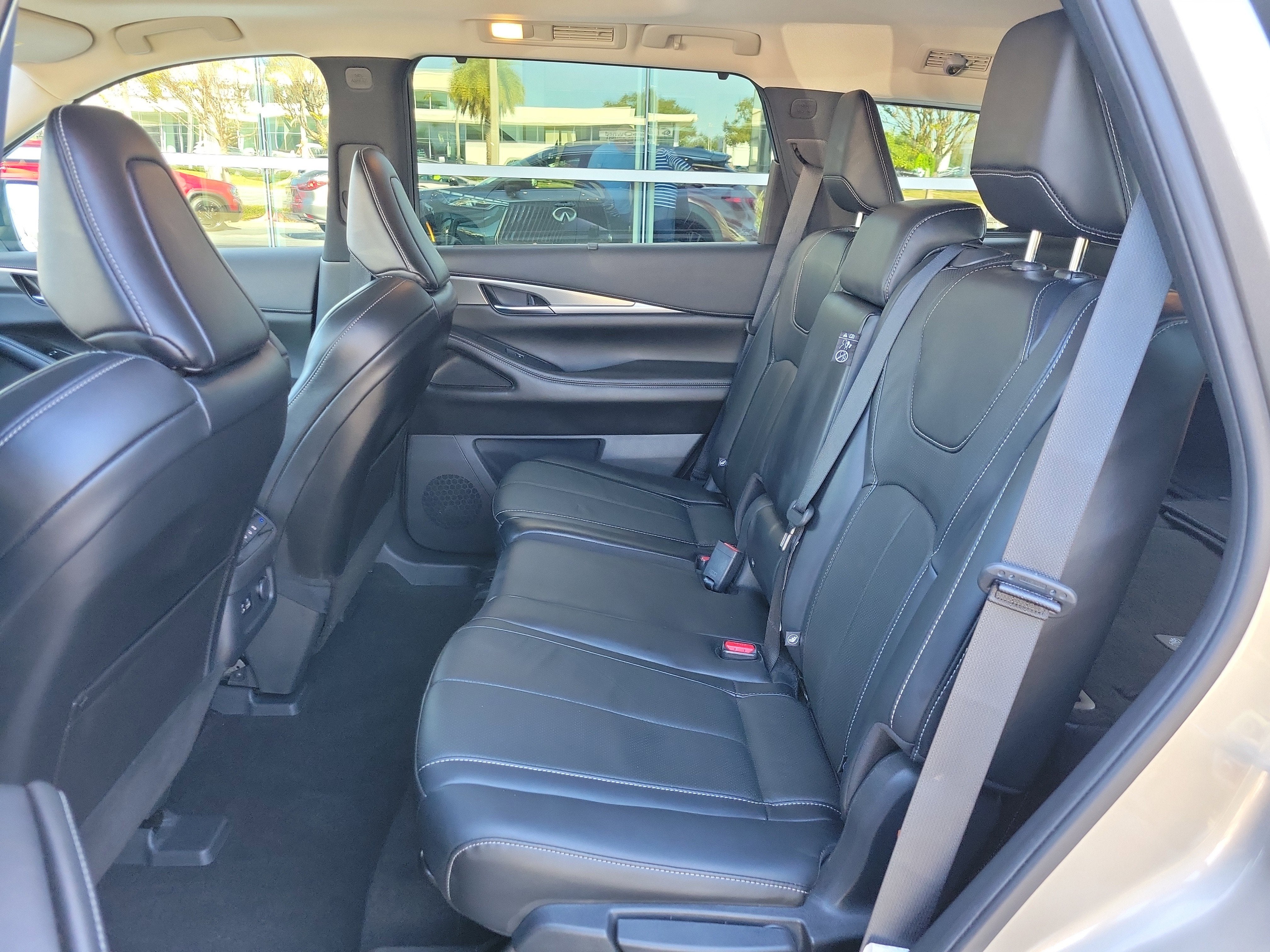 2023 INFINITI QX60 LUXE AWD