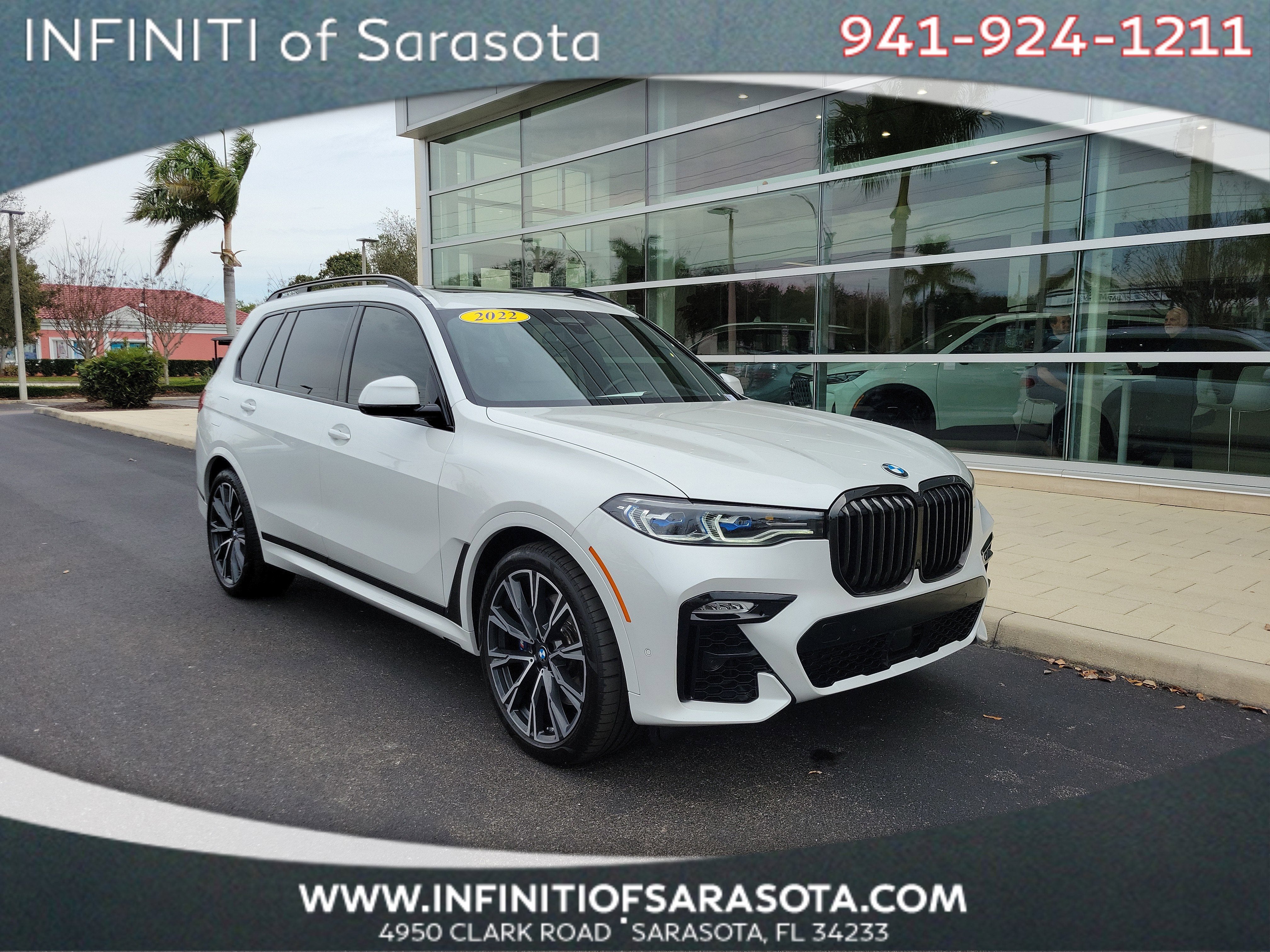 2022 BMW X7 M50i