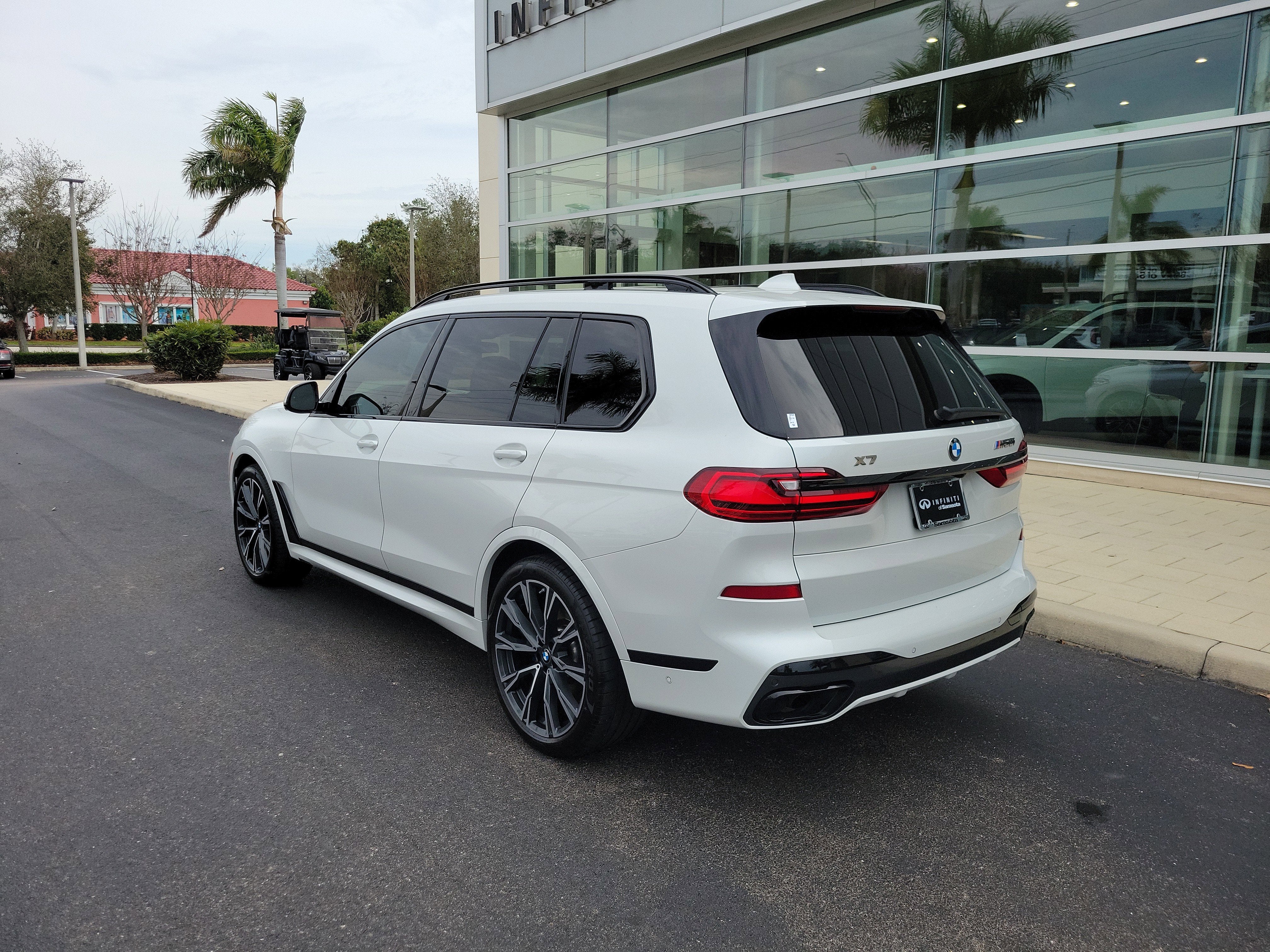 2022 BMW X7 M50i