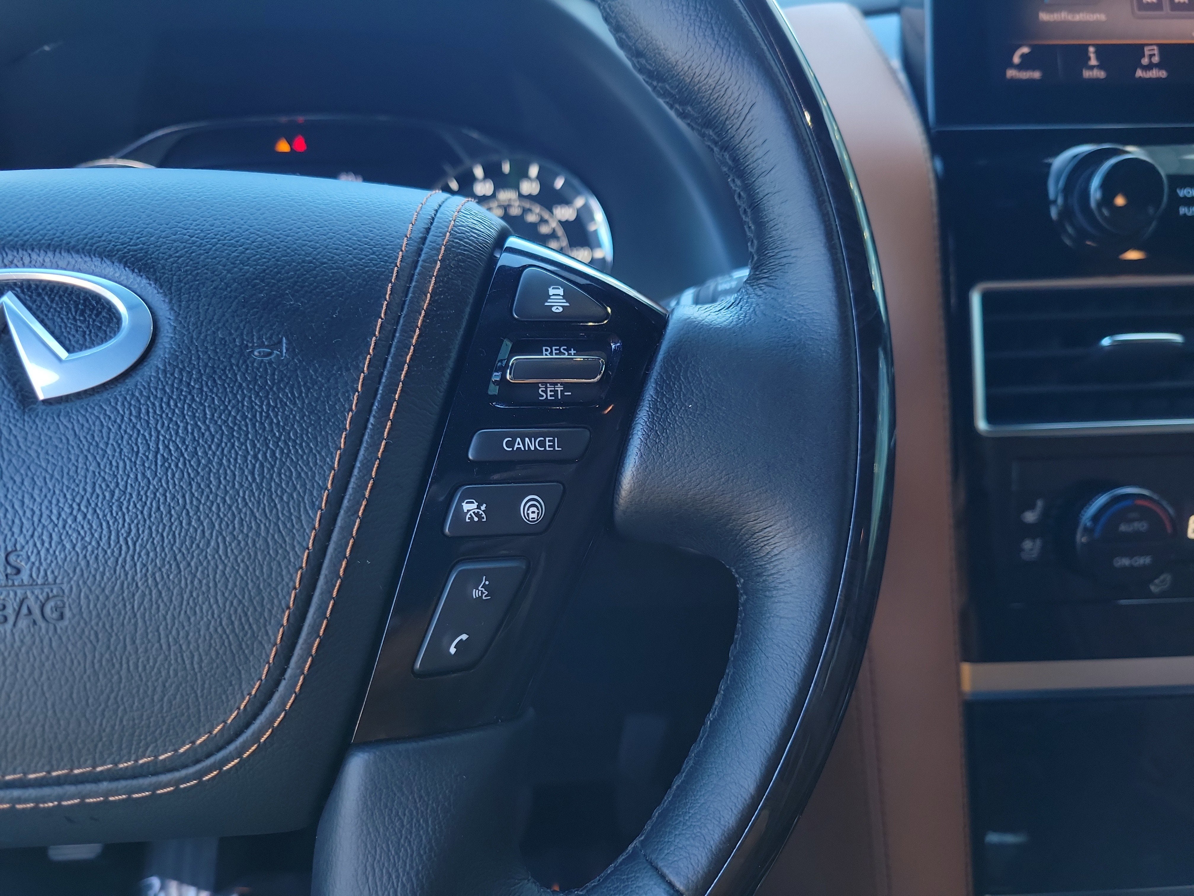 2024 INFINITI QX80 SENSORY 4WD