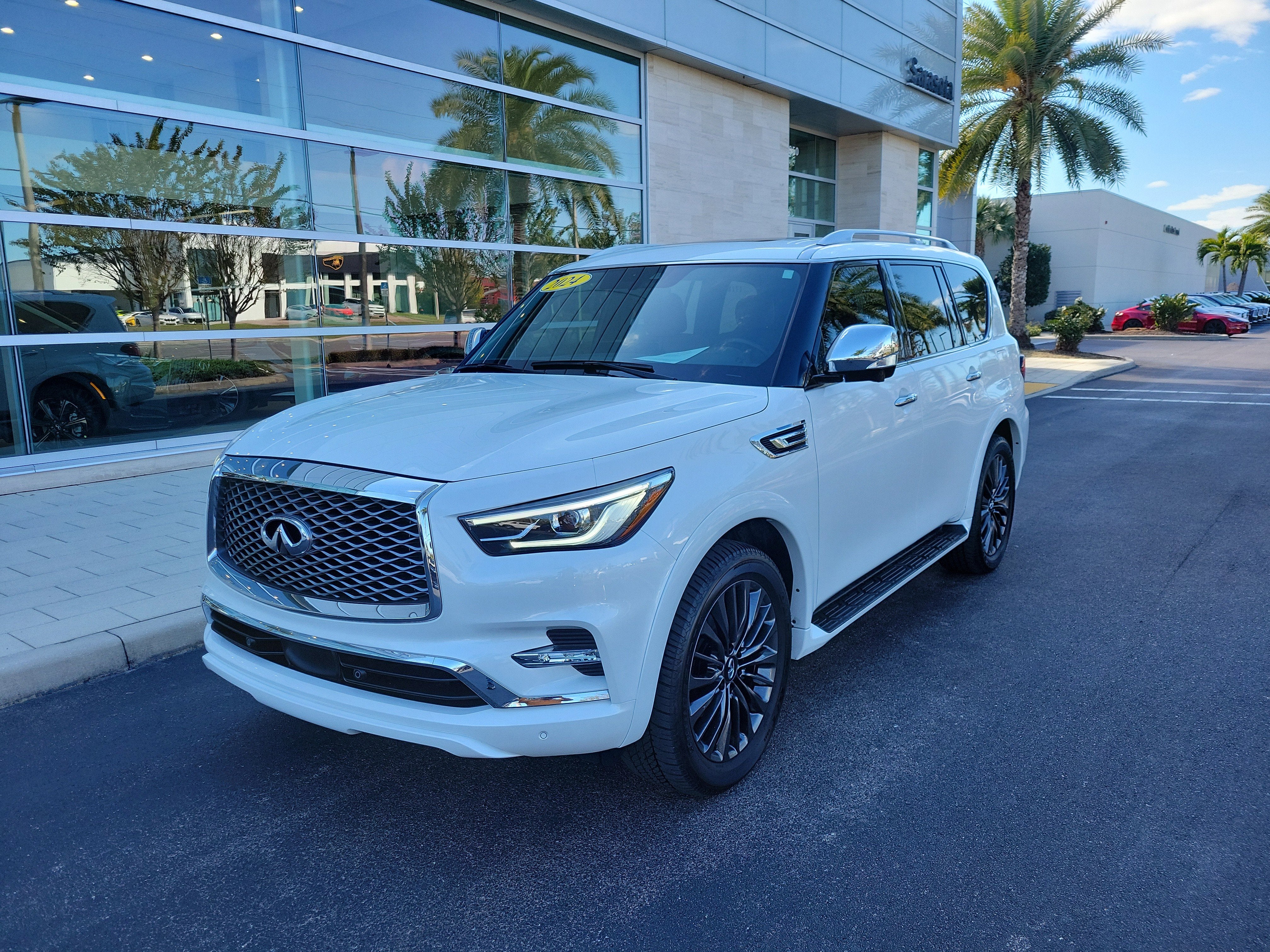 2024 INFINITI QX80 SENSORY 4WD