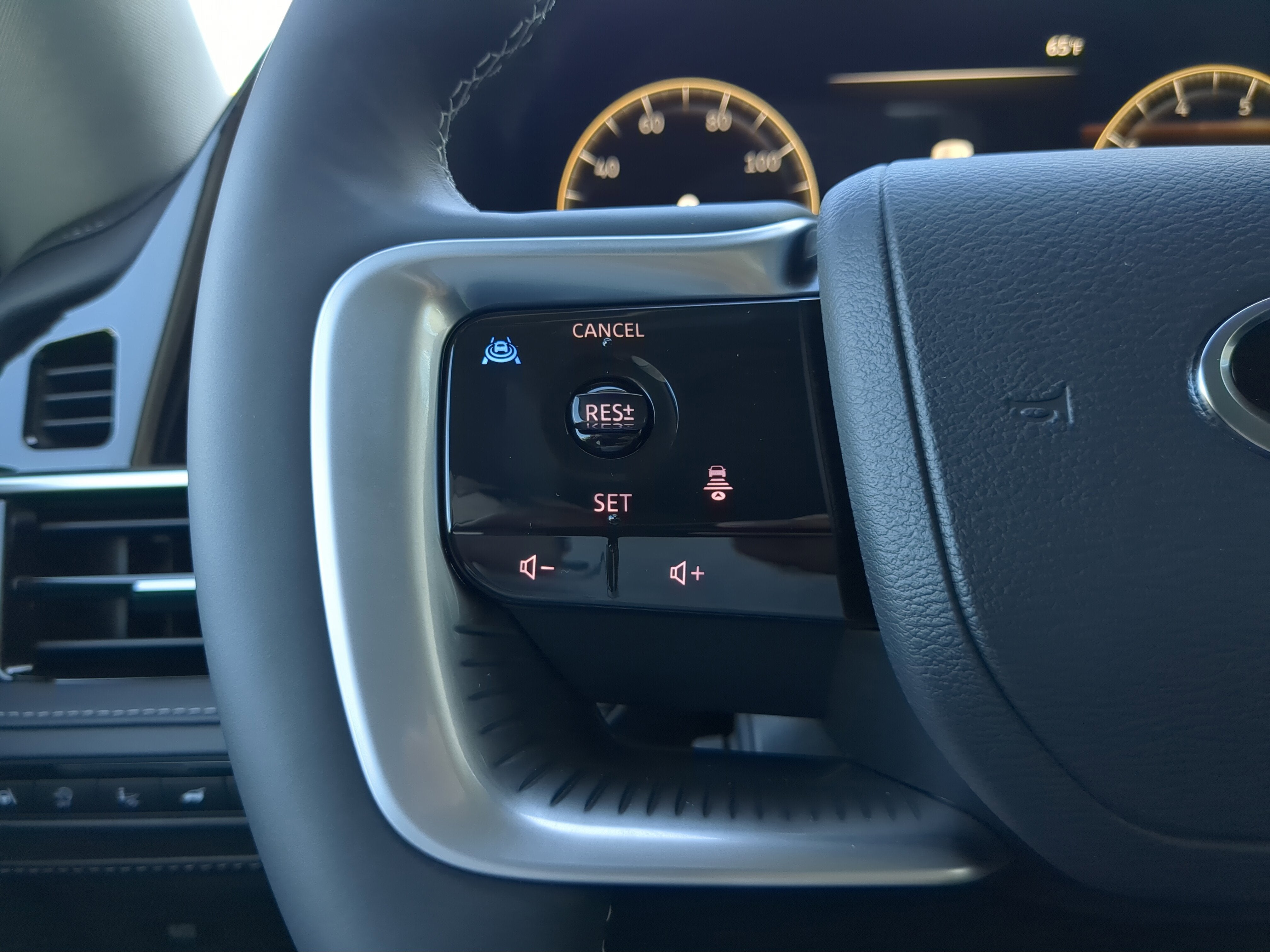 2026 INFINITI QX80 Luxe 2WD