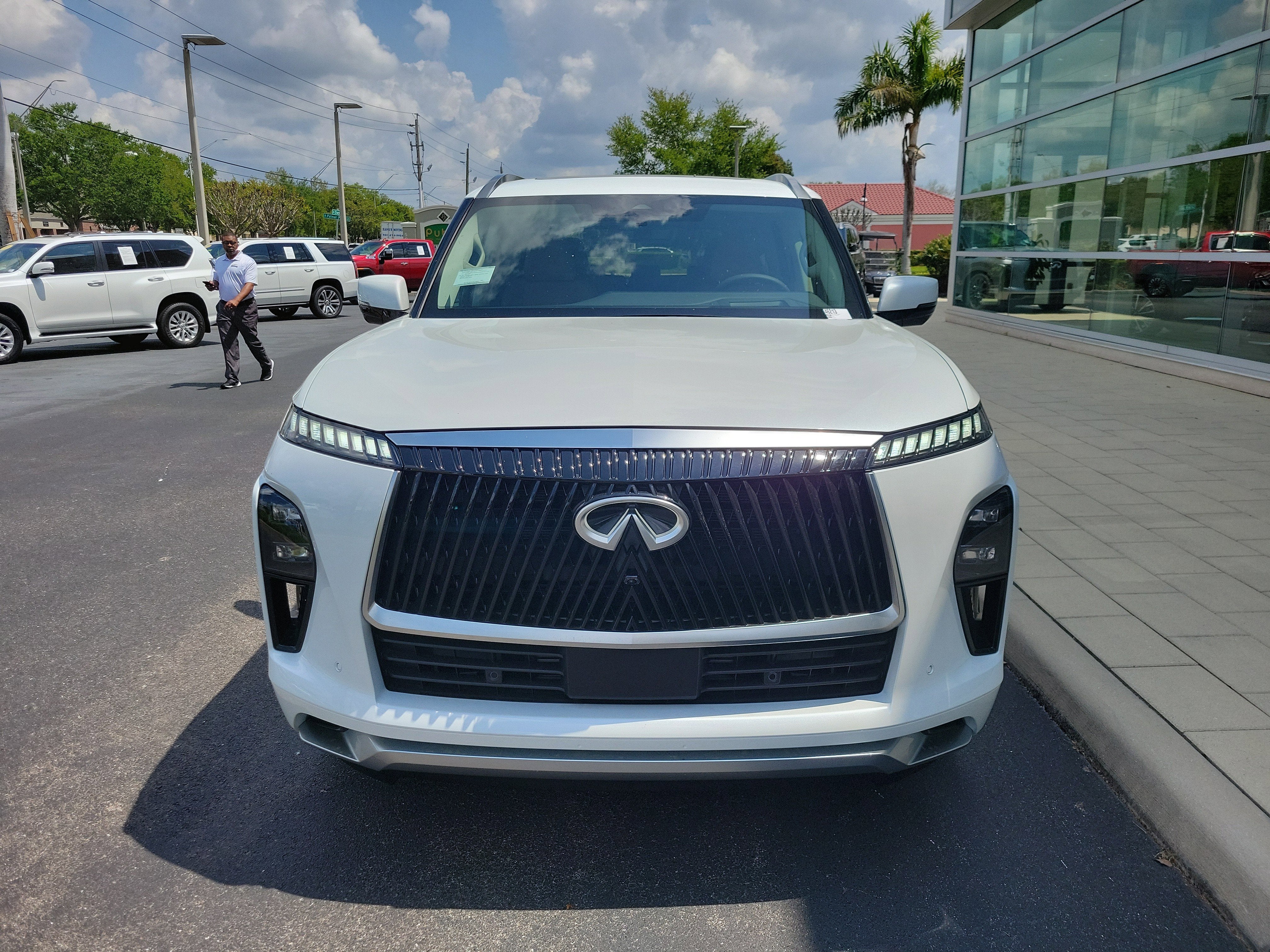 2026 INFINITI QX80 Luxe 2WD