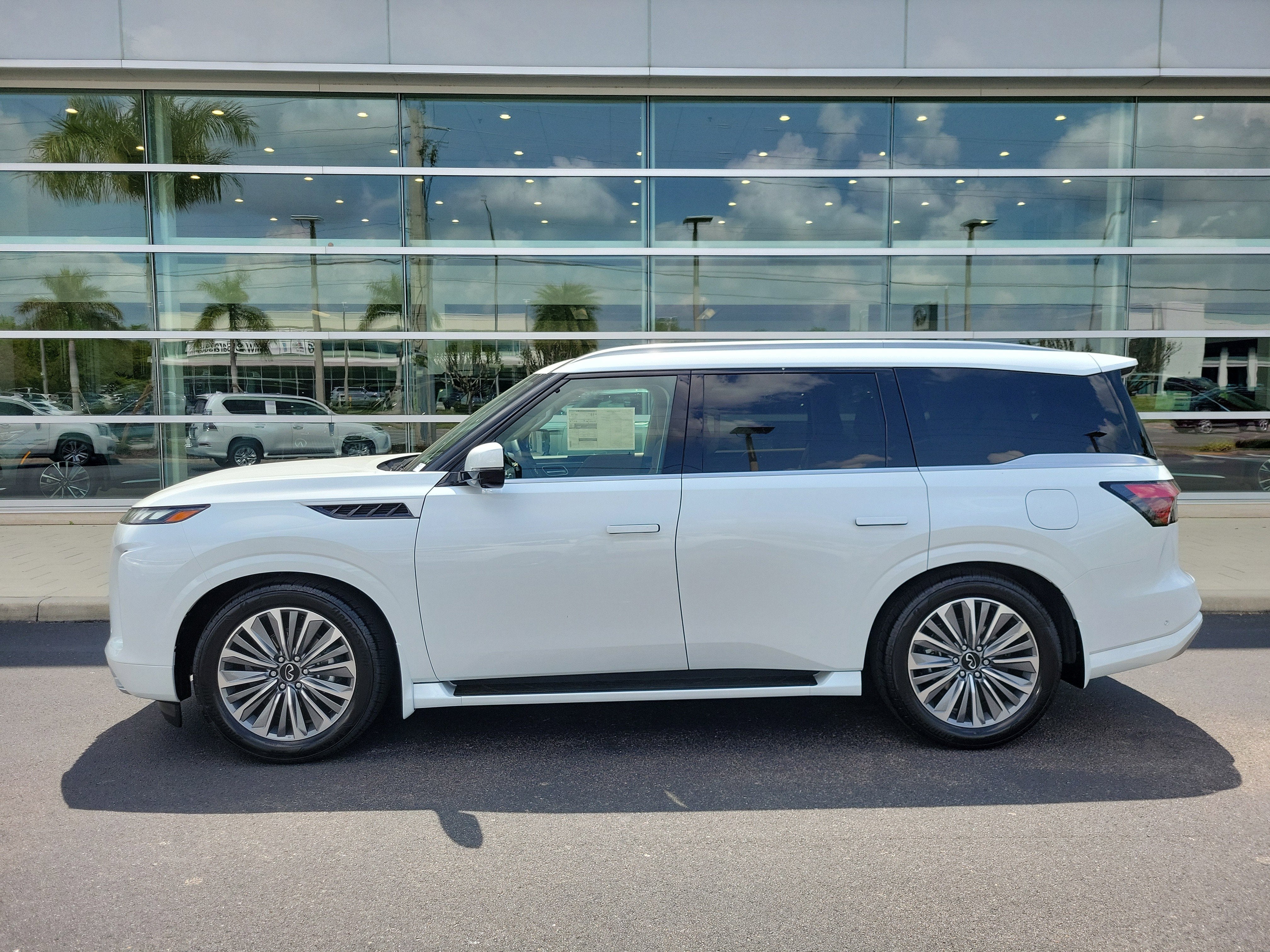 2026 INFINITI QX80 Luxe 2WD