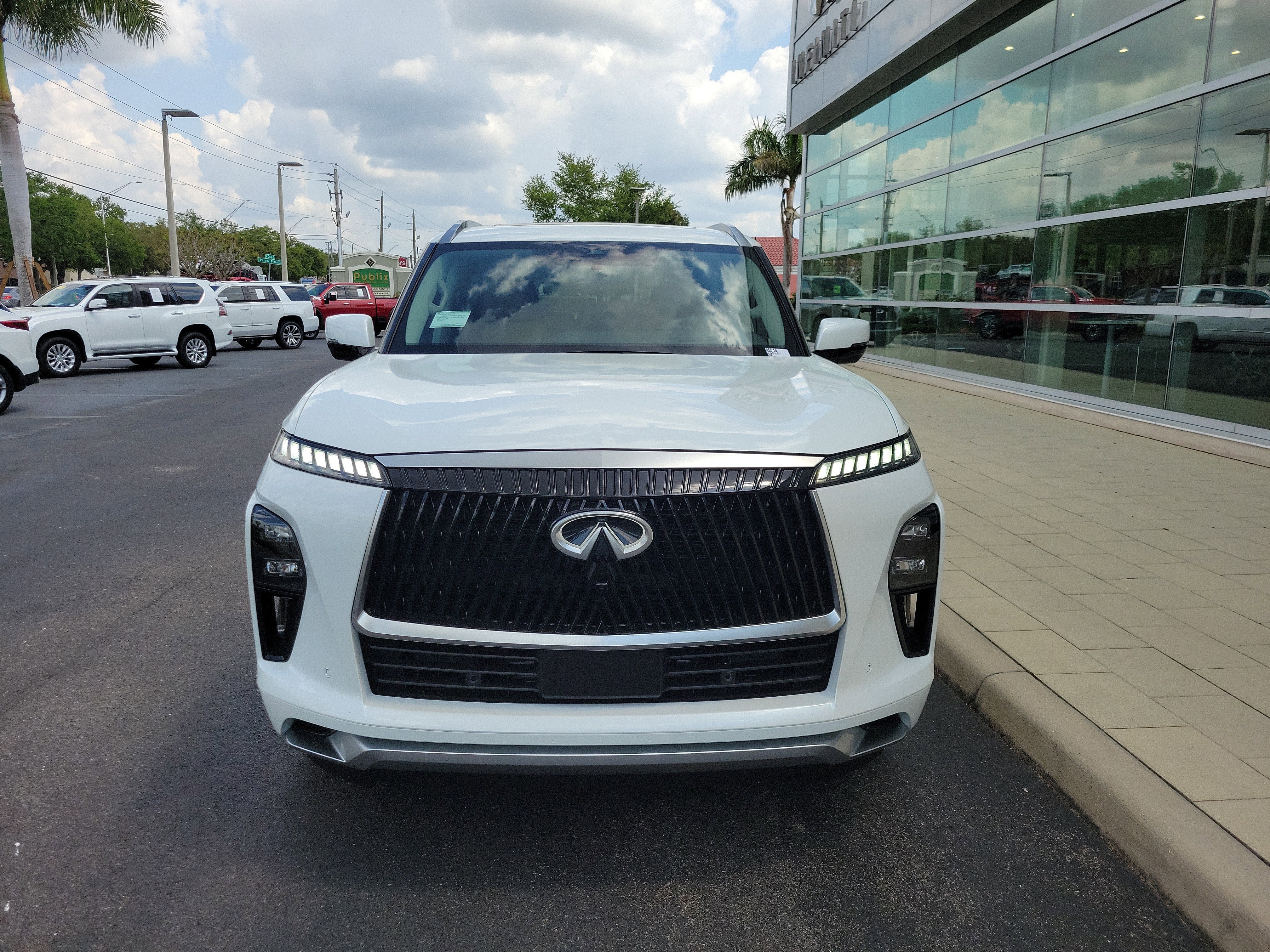 2026 INFINITI QX80 Luxe 2WD
