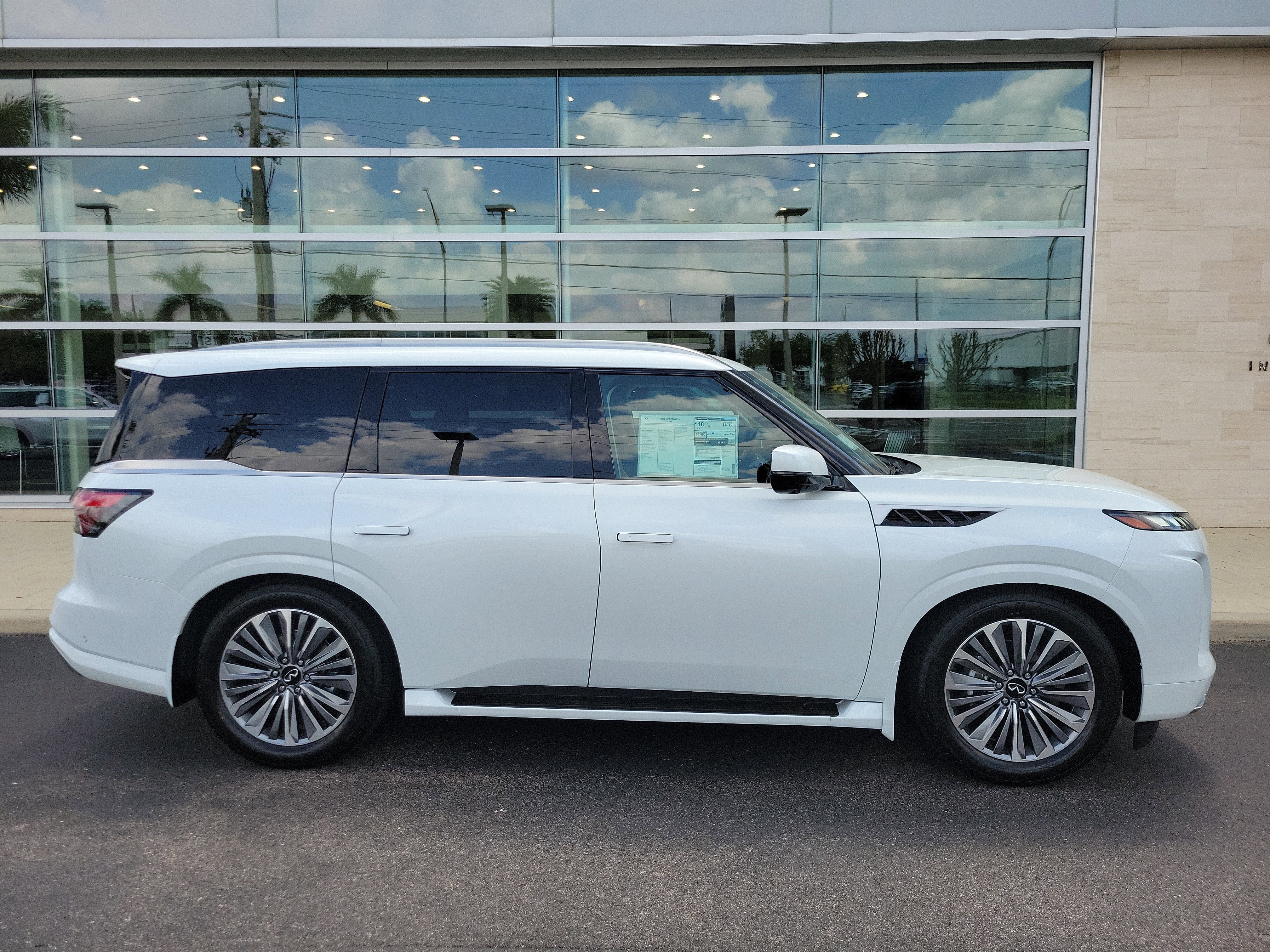 2026 INFINITI QX80 Luxe 2WD