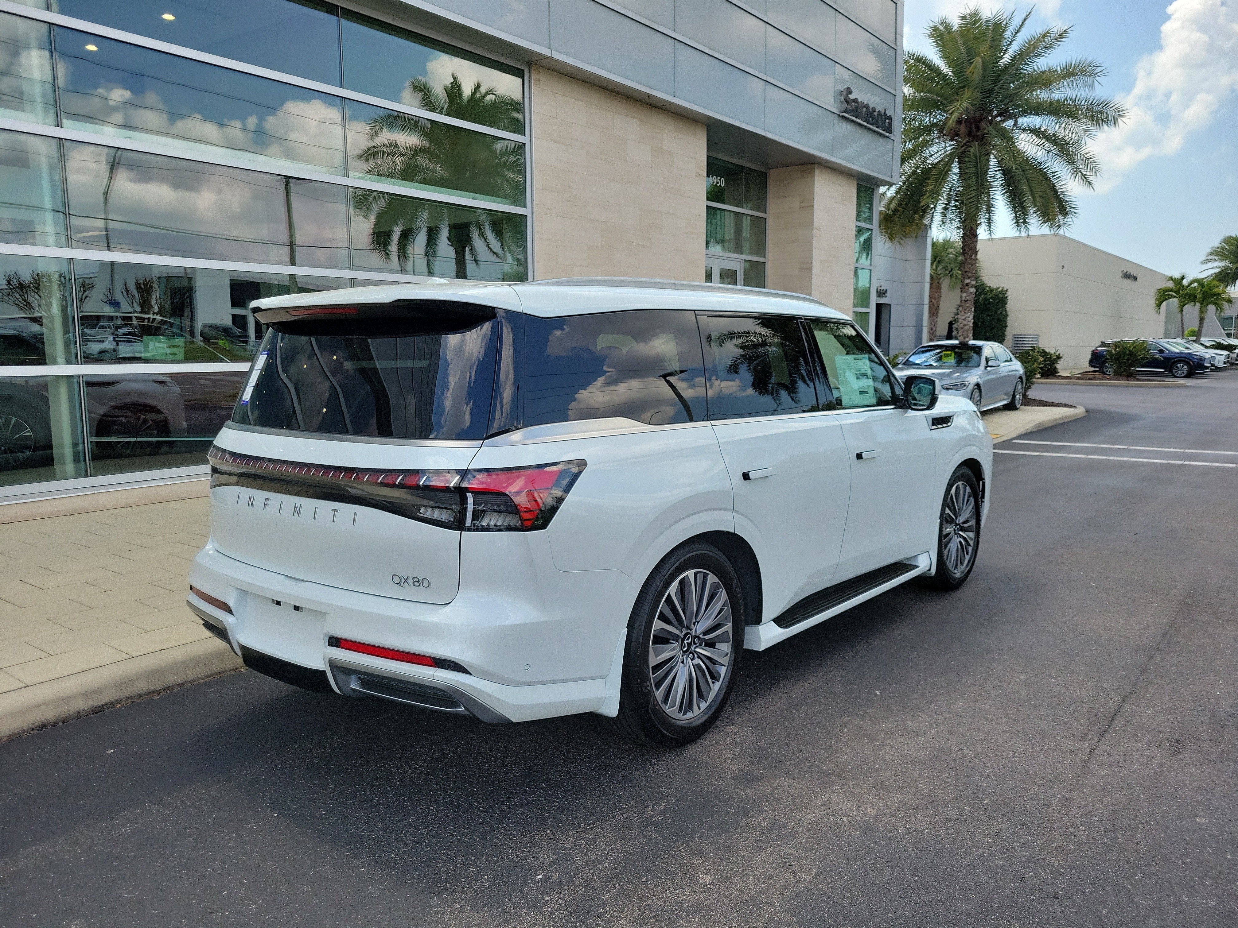 2026 INFINITI QX80 Luxe 2WD