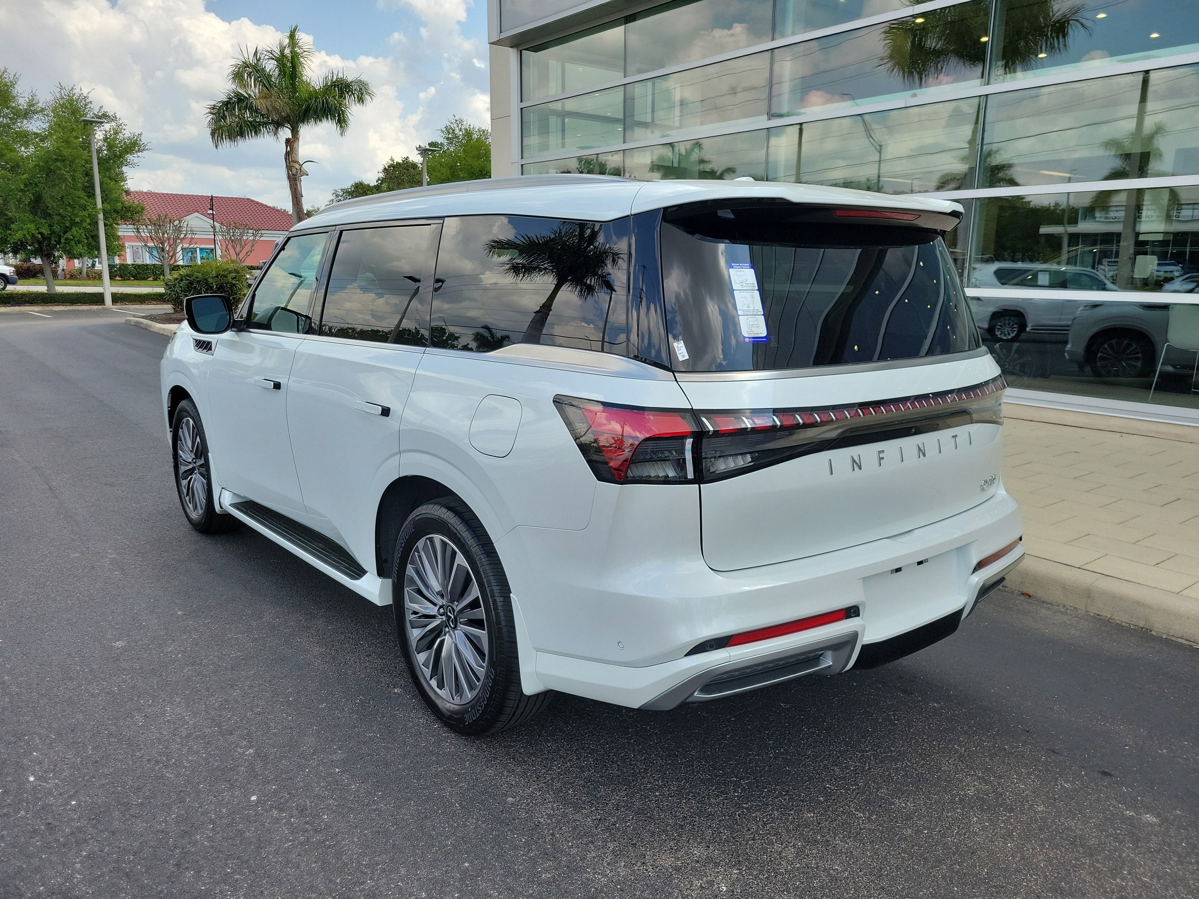 2026 INFINITI QX80 Luxe 2WD