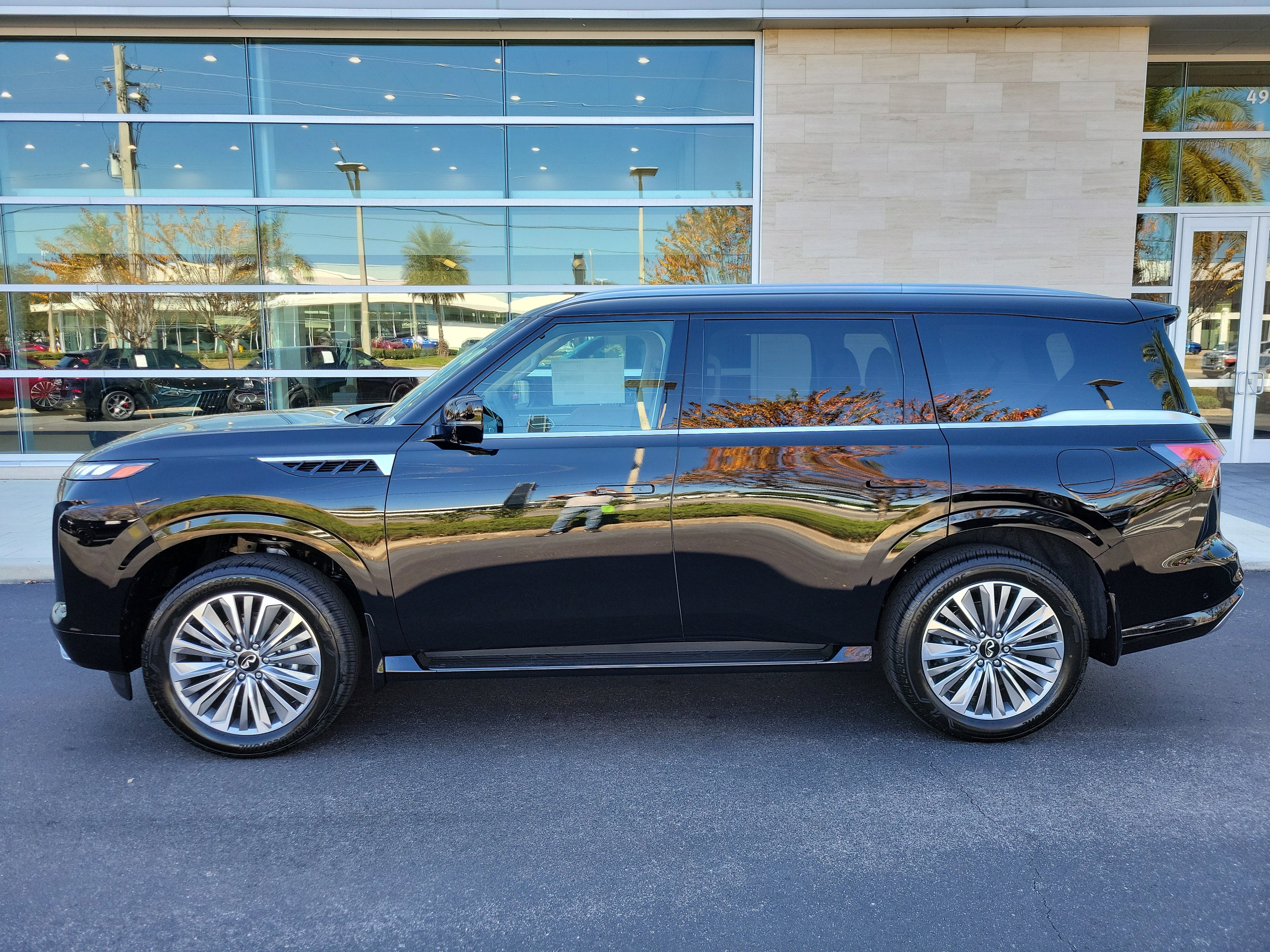 2026 INFINITI QX80 Luxe 2WD