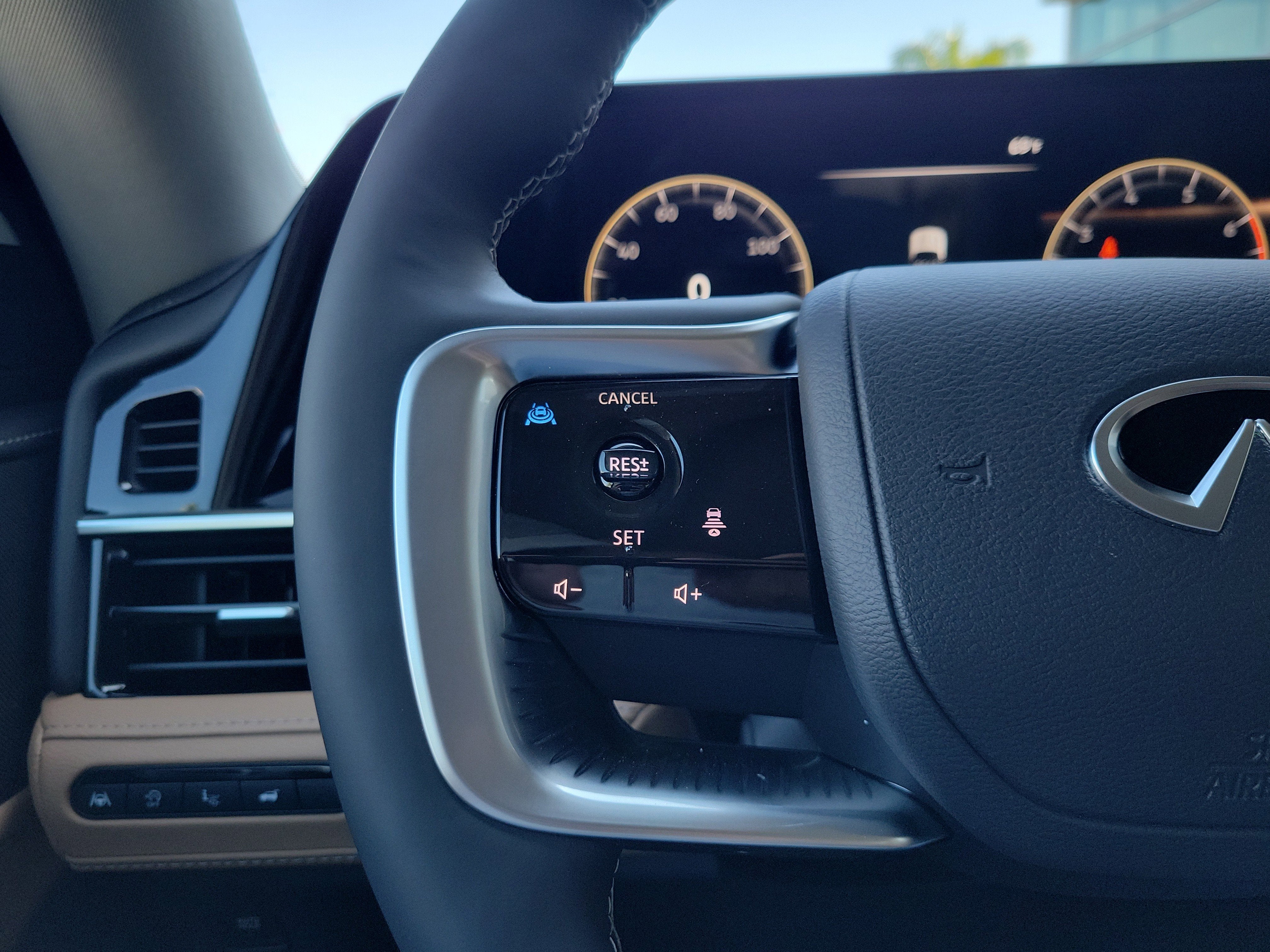 2026 INFINITI QX80 Luxe 2WD