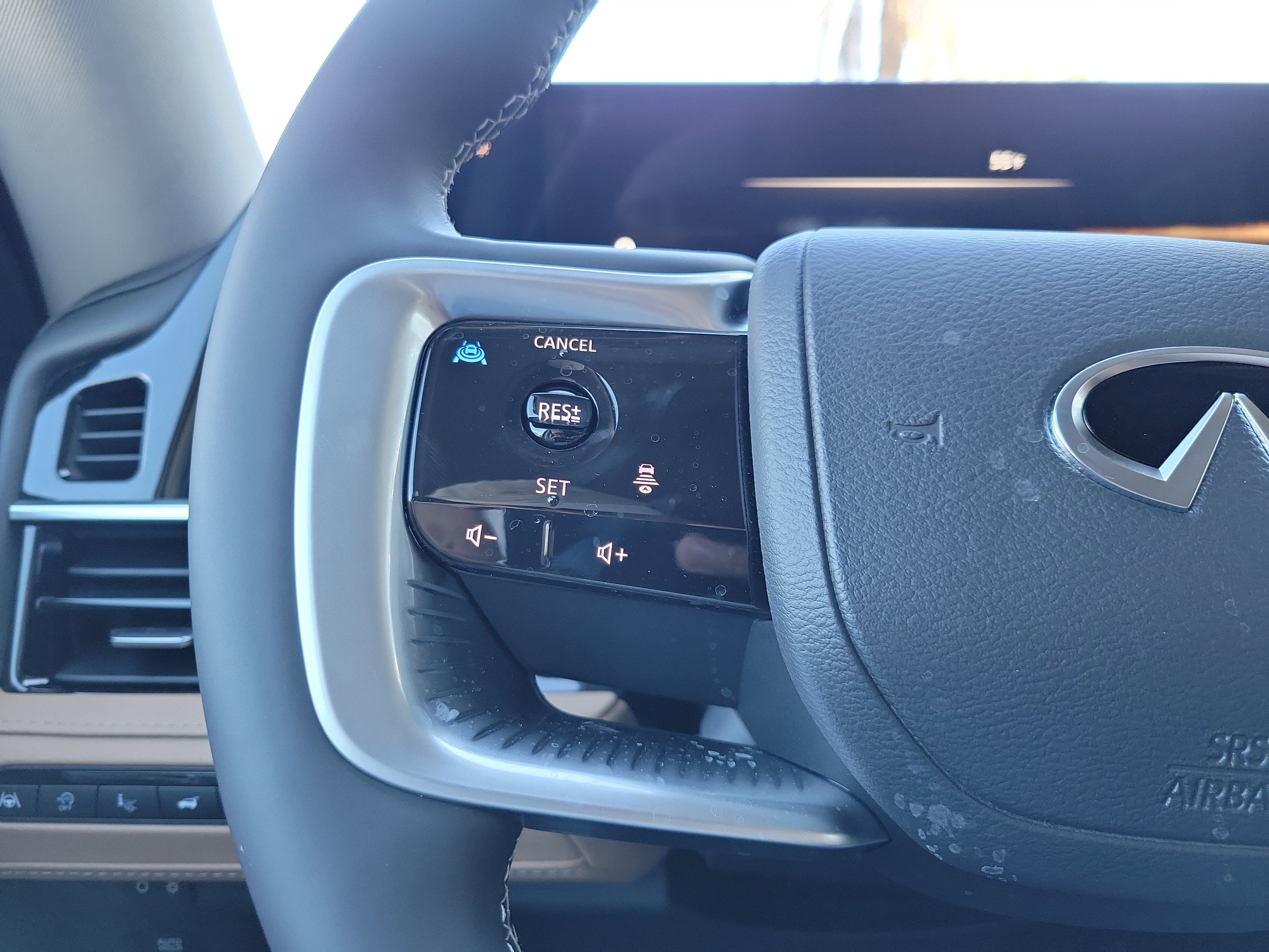 2026 INFINITI QX80 Luxe 4WD