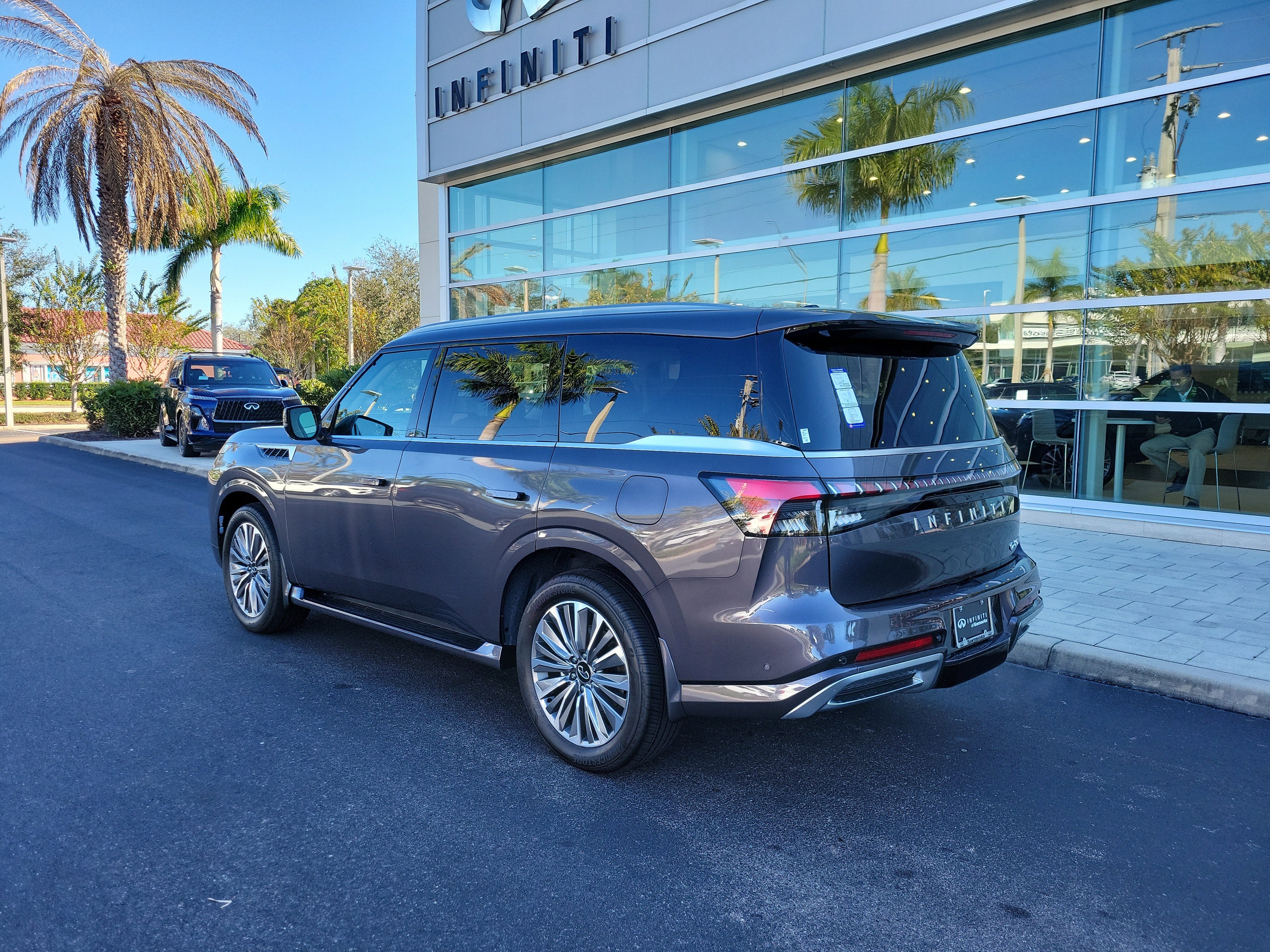 2026 INFINITI QX80 Luxe 4WD