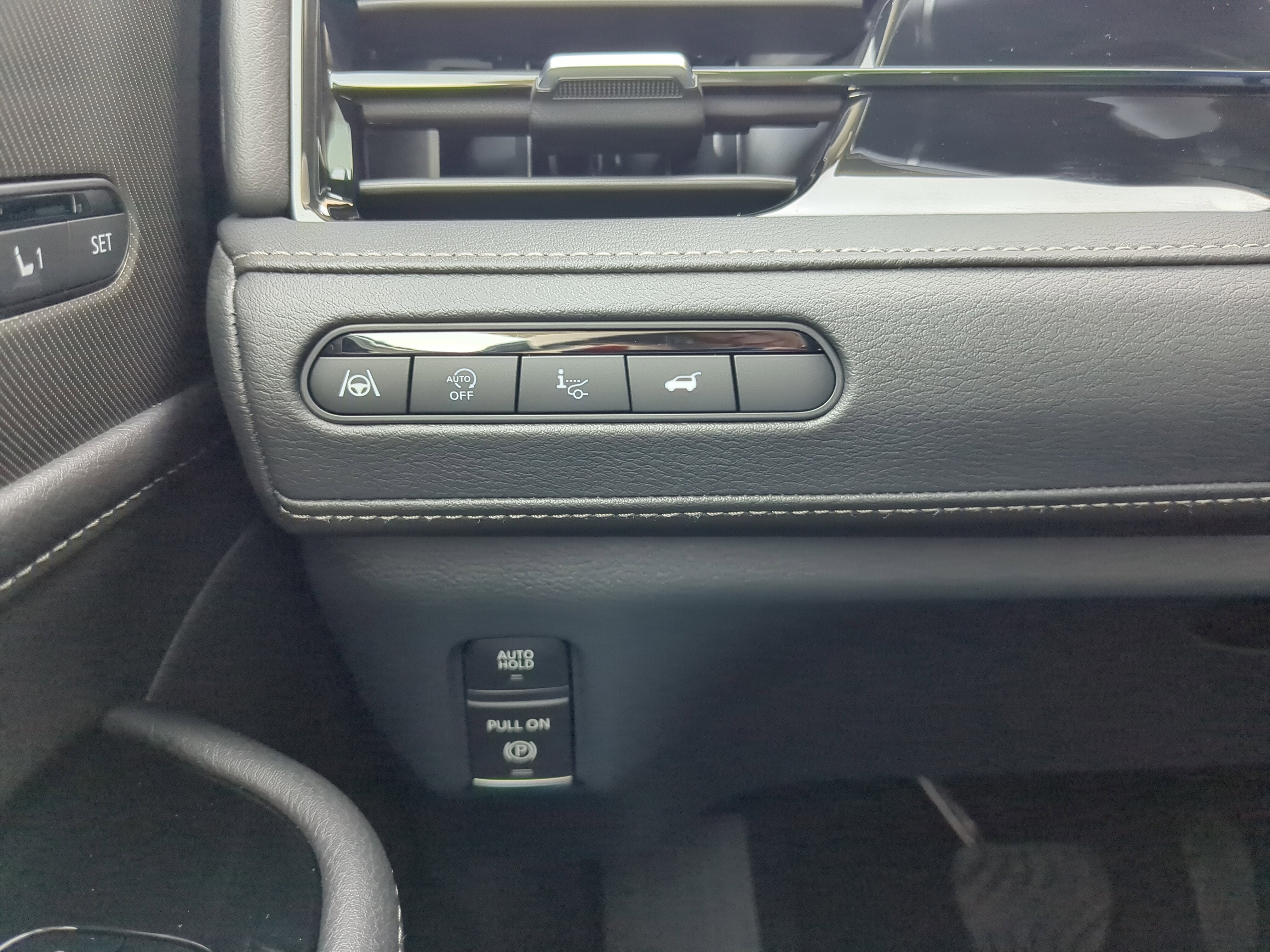 2026 INFINITI QX80 Luxe 4WD