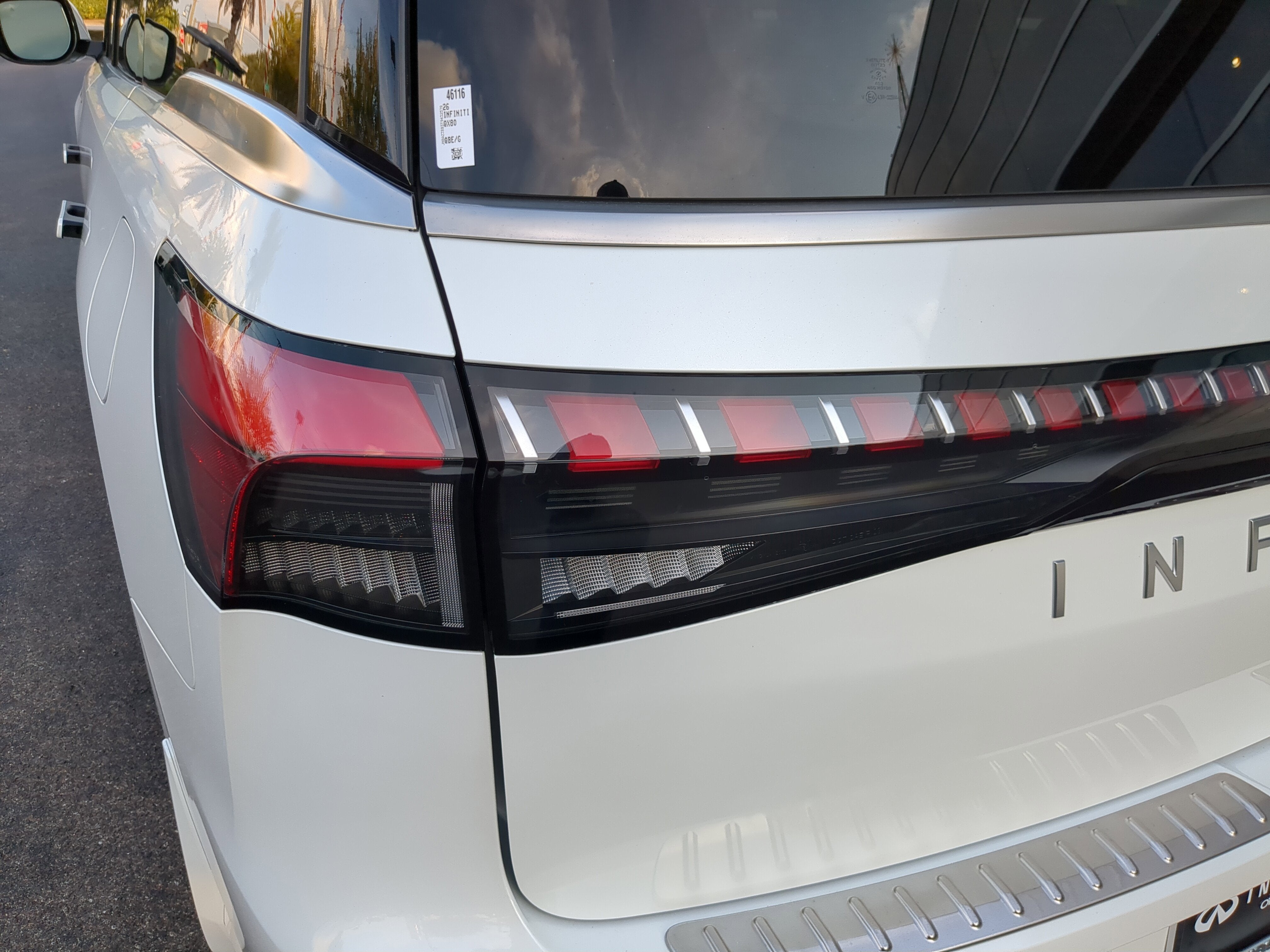 2026 INFINITI QX80 Luxe 4WD