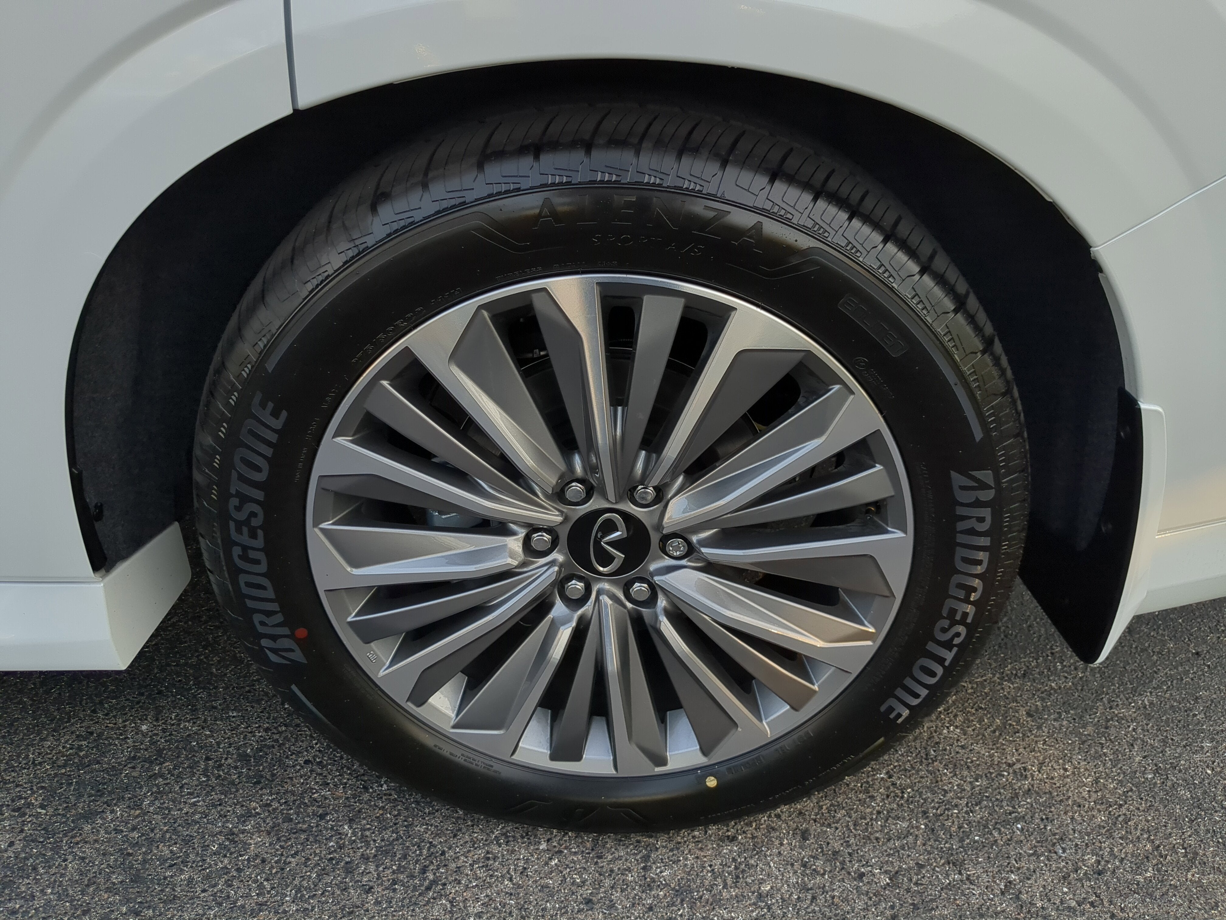 2026 INFINITI QX80 Luxe 4WD