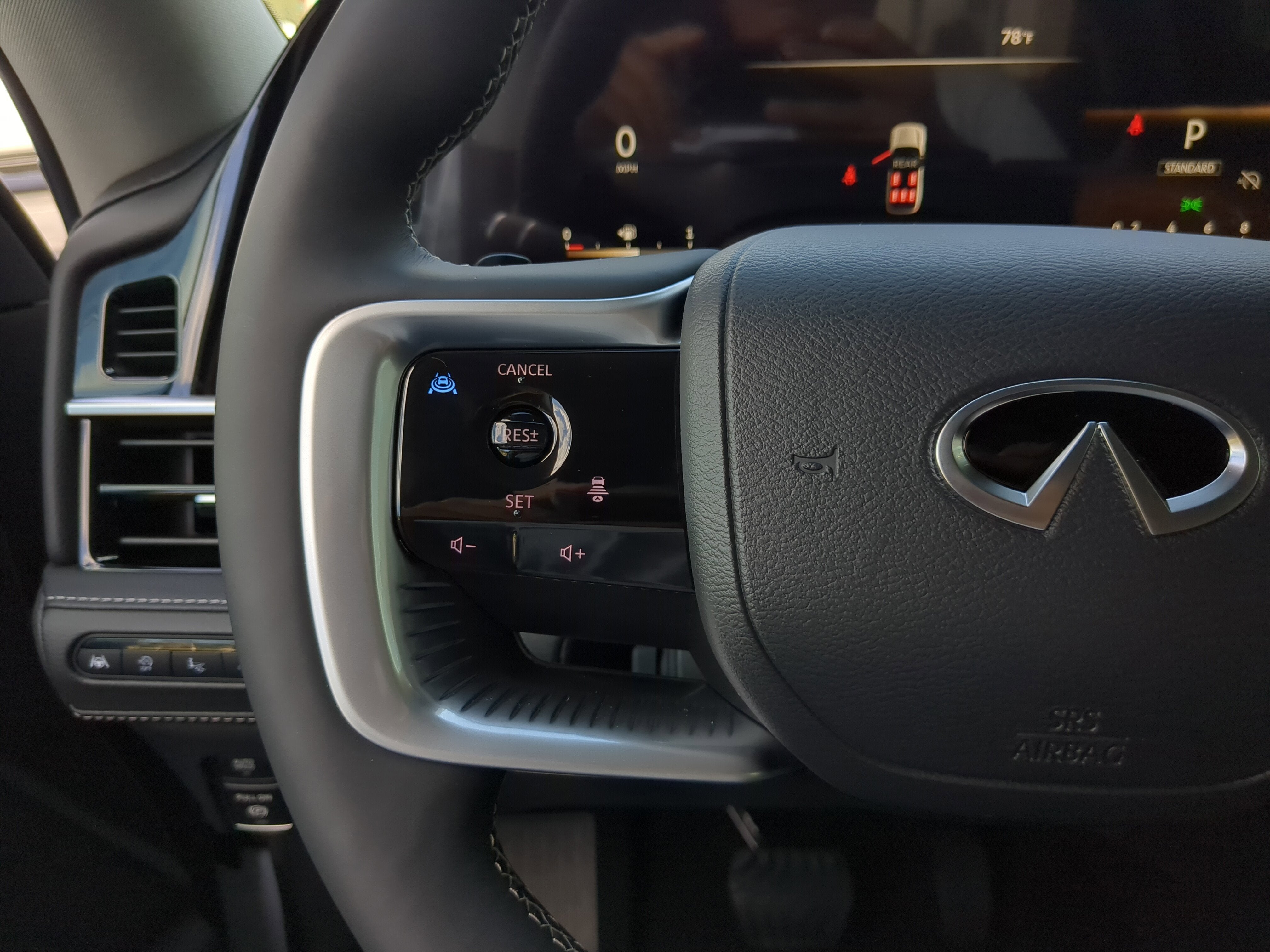 2026 INFINITI QX80 Luxe 4WD