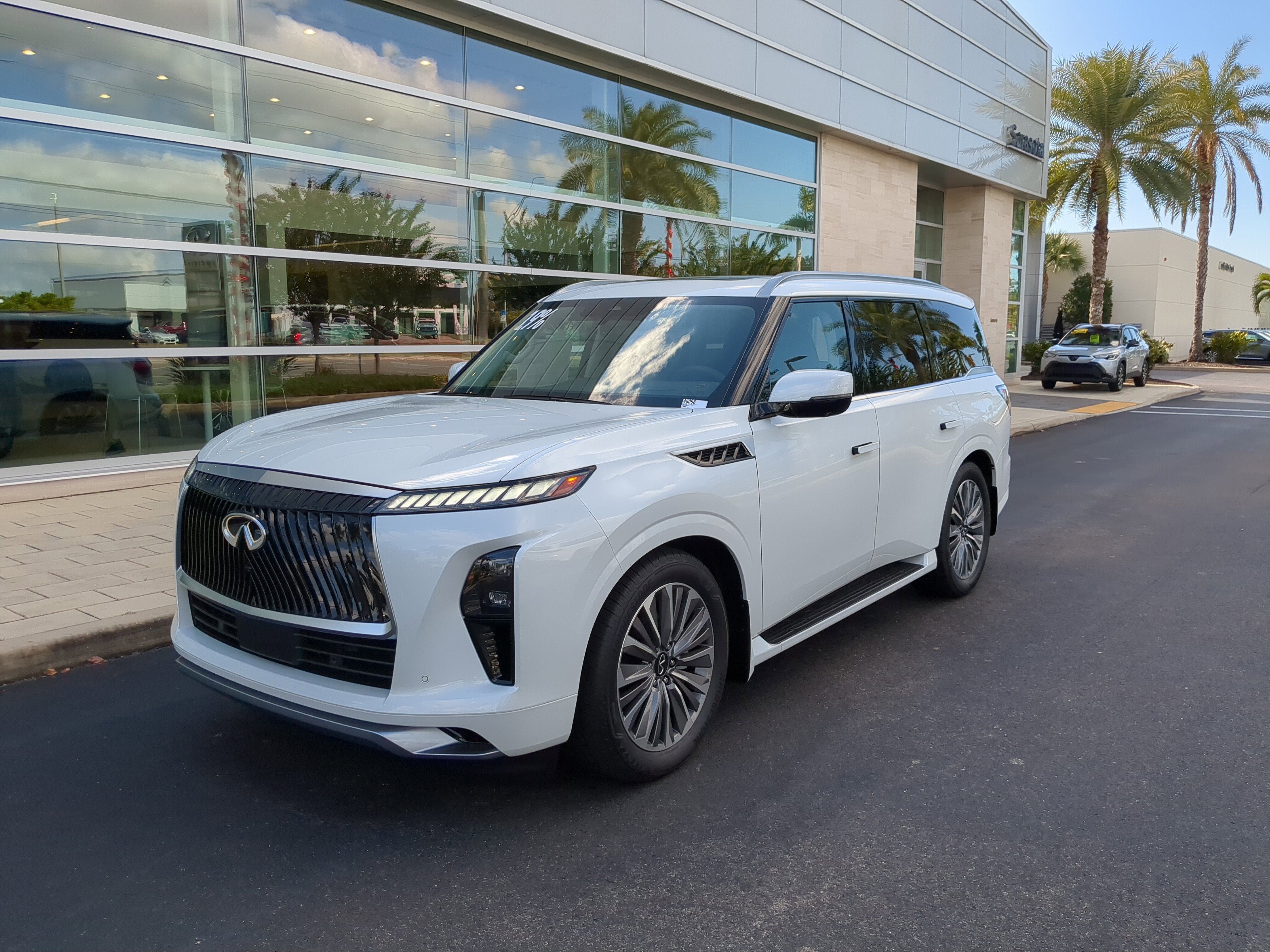 2026 INFINITI QX80 Luxe 4WD