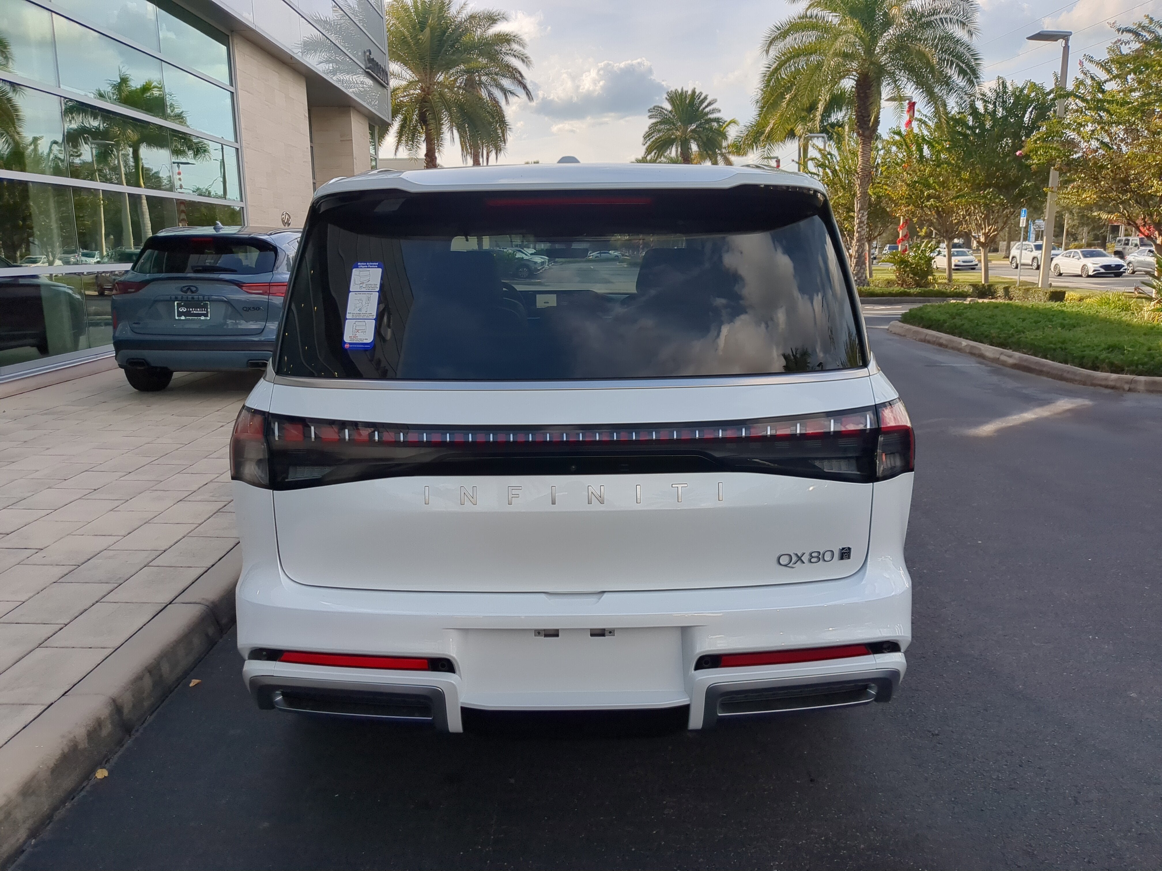 2026 INFINITI QX80 Luxe 4WD