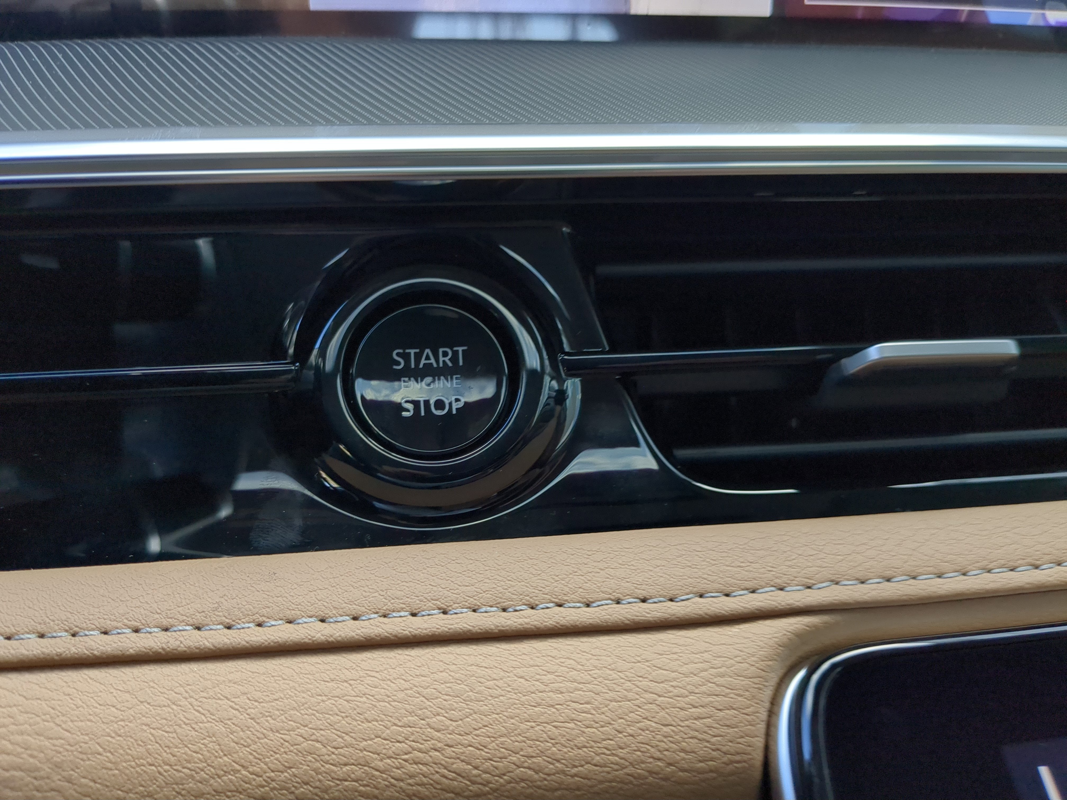 2026 INFINITI QX80 Luxe 4WD