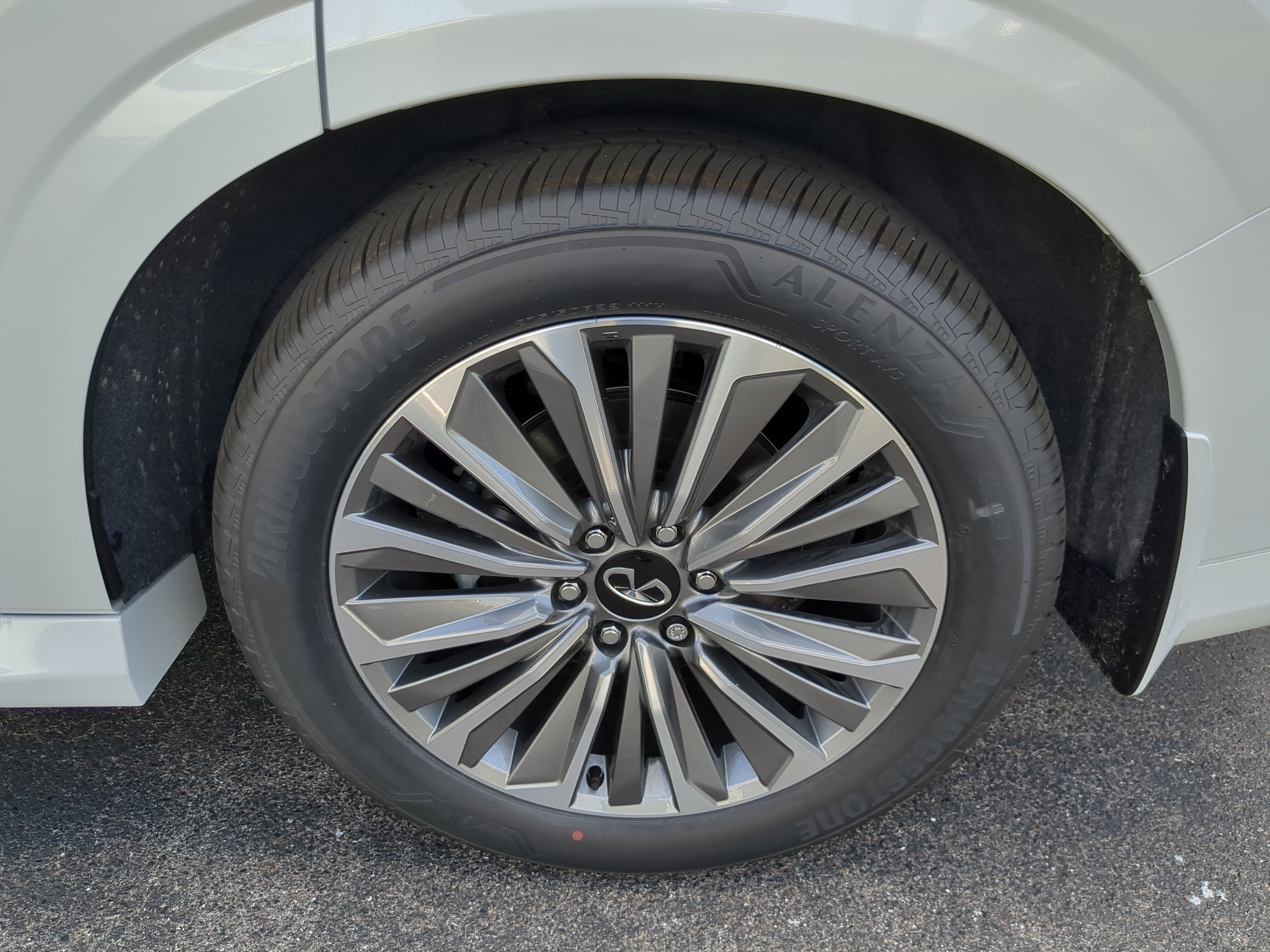 2026 INFINITI QX80 Luxe 4WD