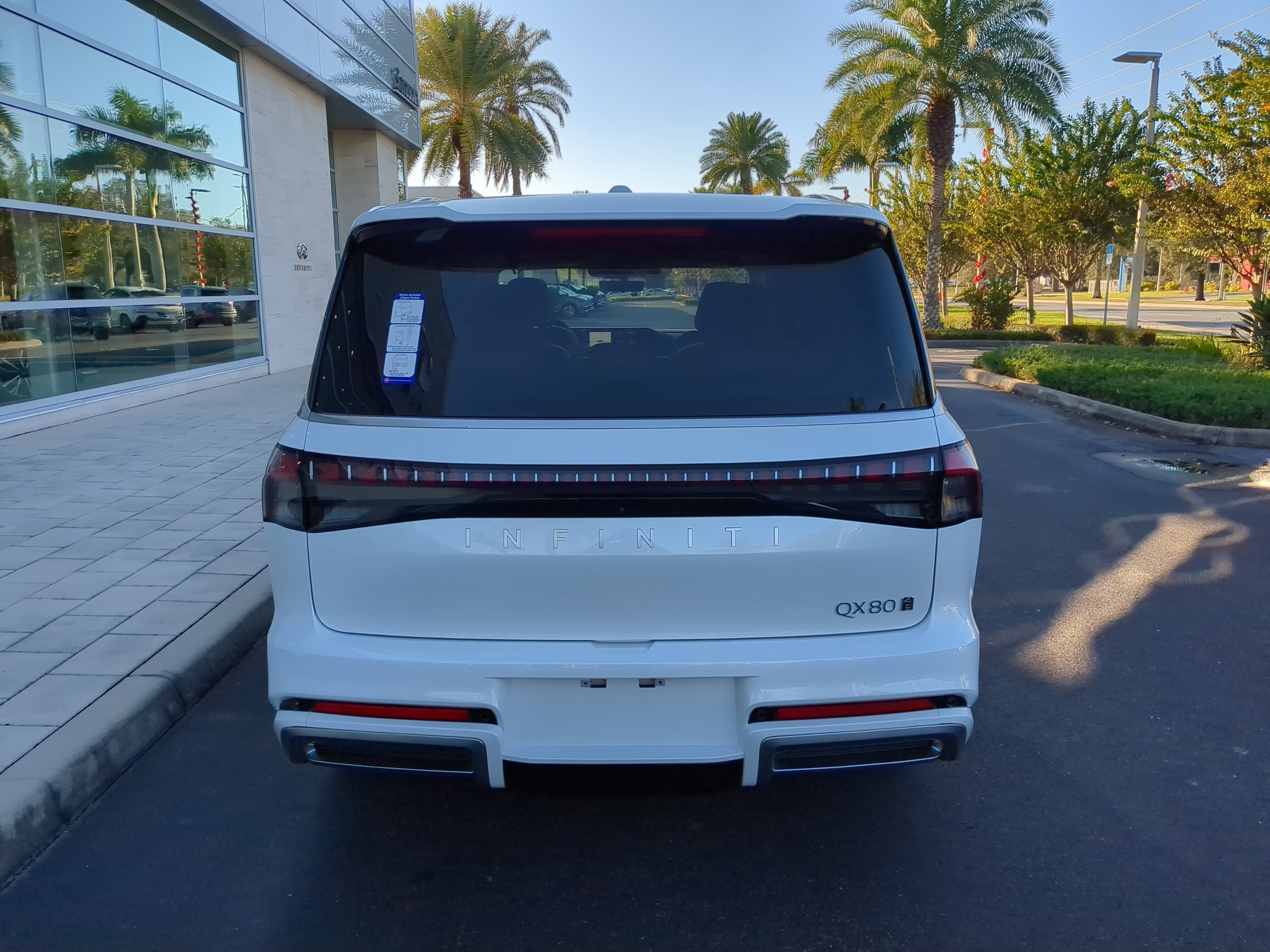 2026 INFINITI QX80 Luxe 4WD