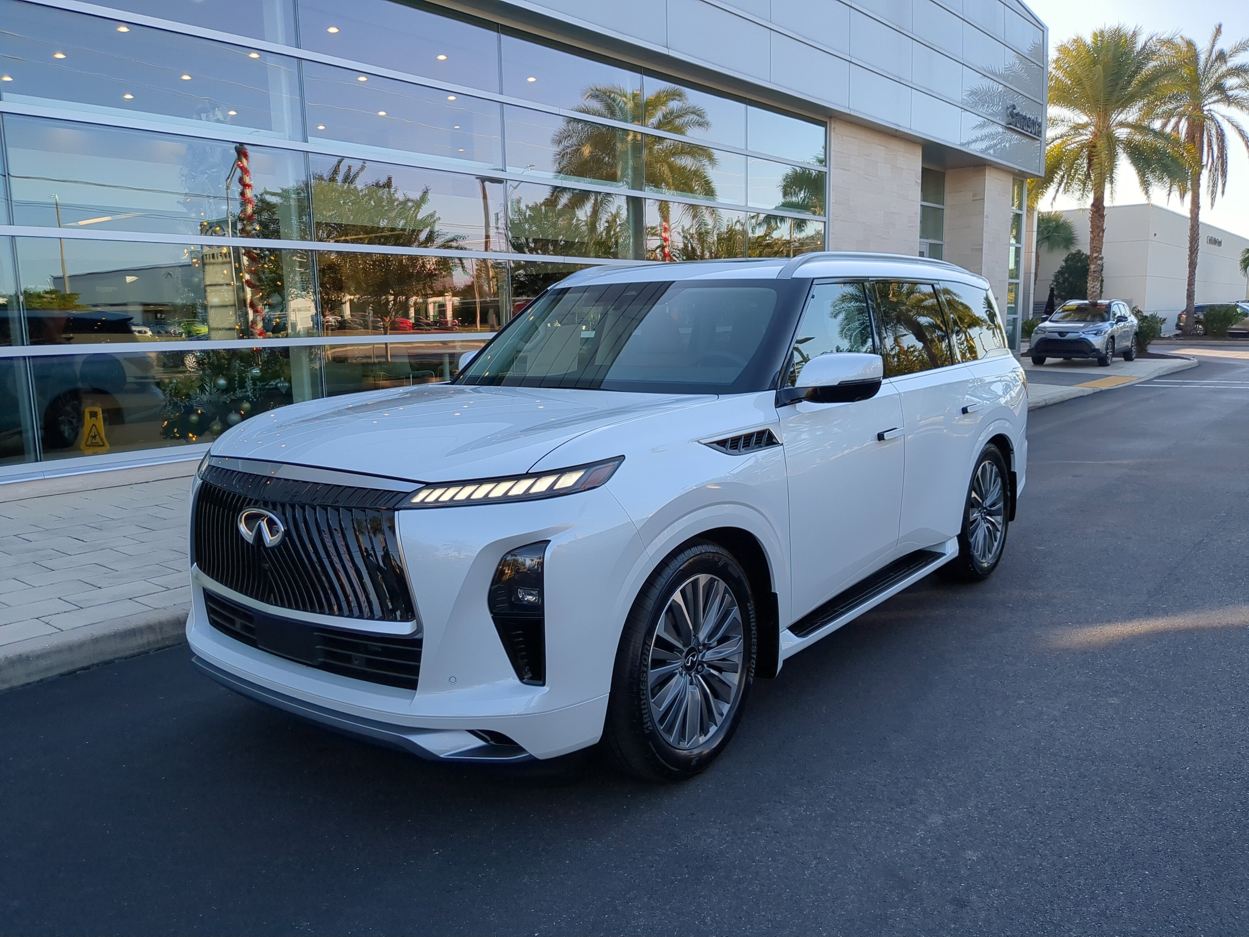 2026 INFINITI QX80 Luxe 4WD