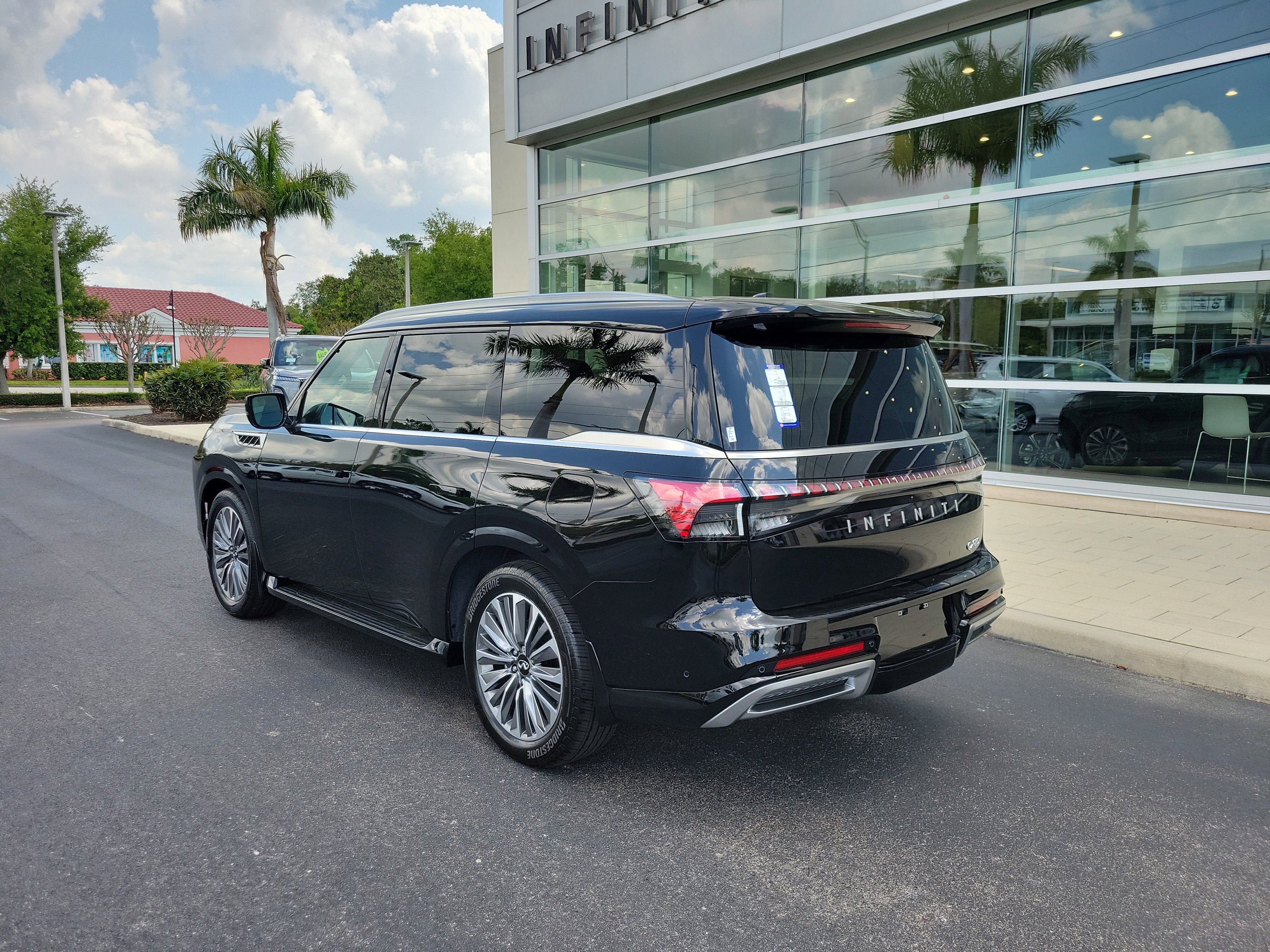 2026 INFINITI QX80 Luxe 2WD