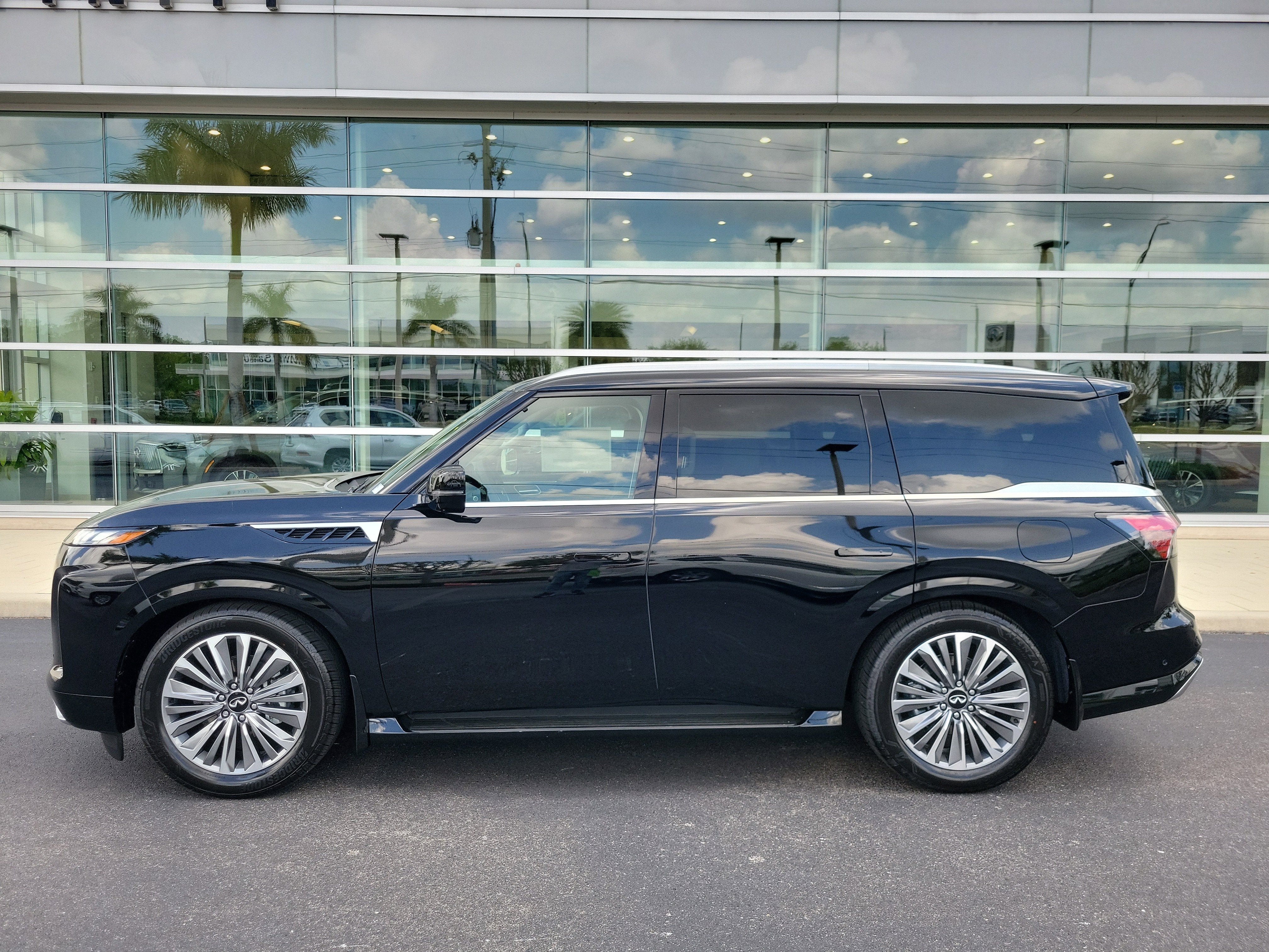 2026 INFINITI QX80 Luxe 2WD