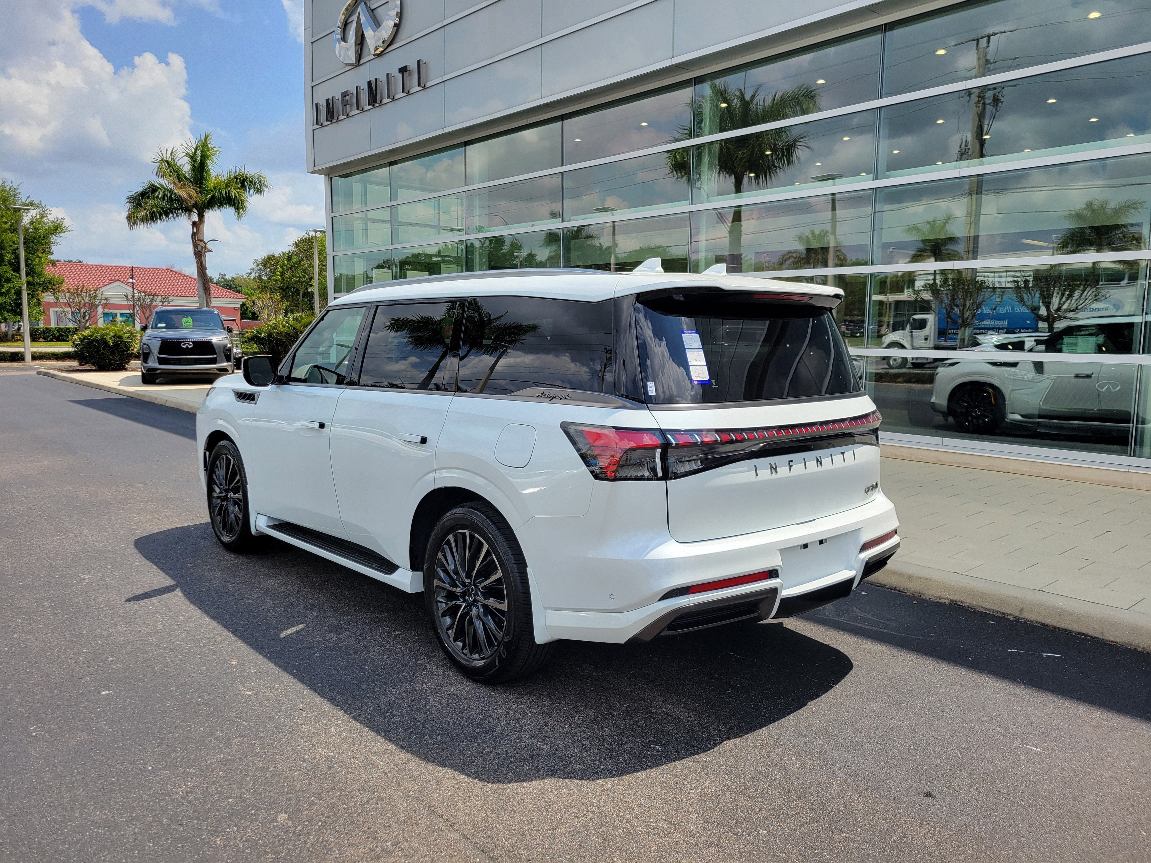 2026 INFINITI QX80 Luxe 2WD