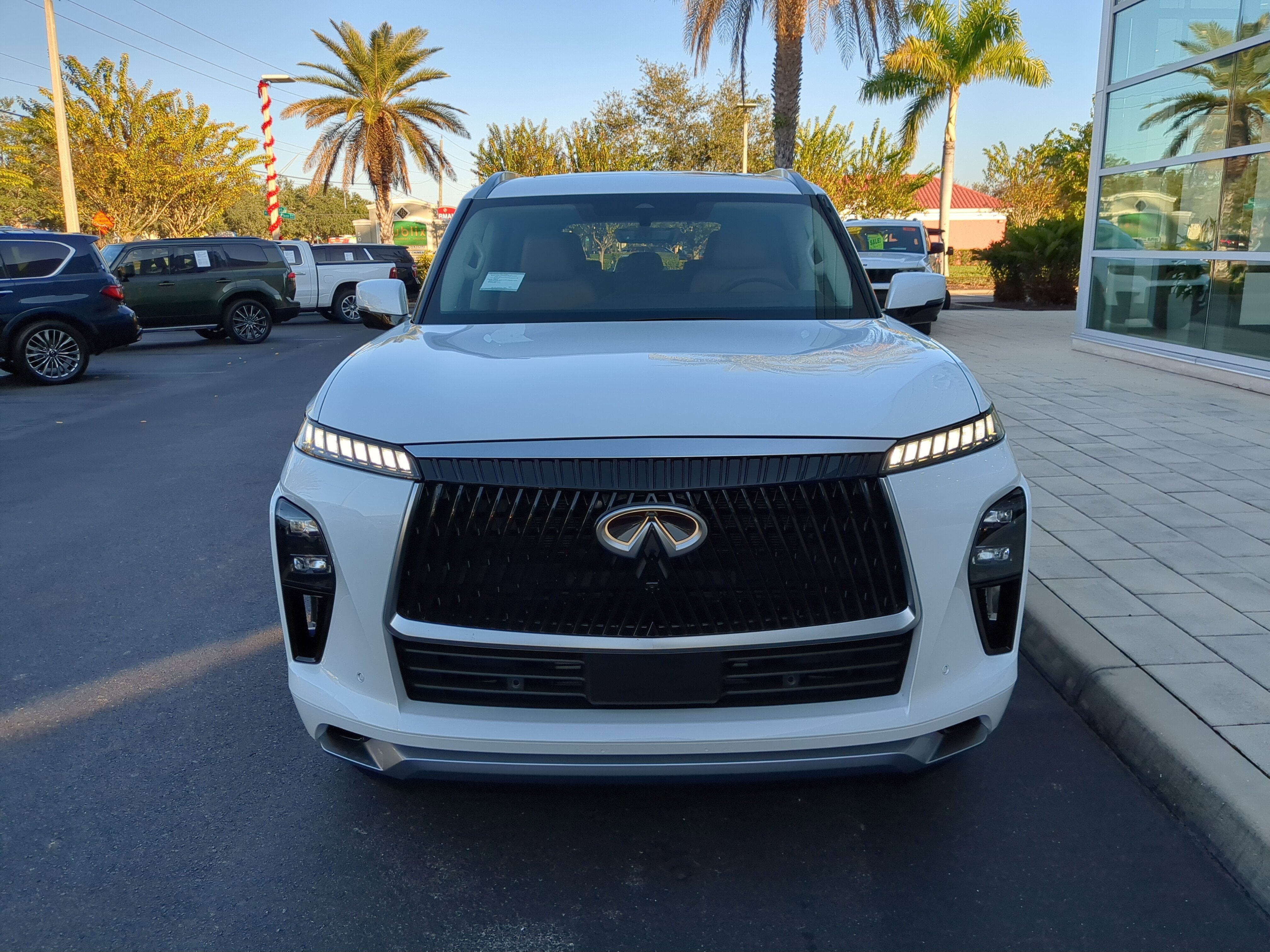 2026 INFINITI QX80 Luxe 4WD