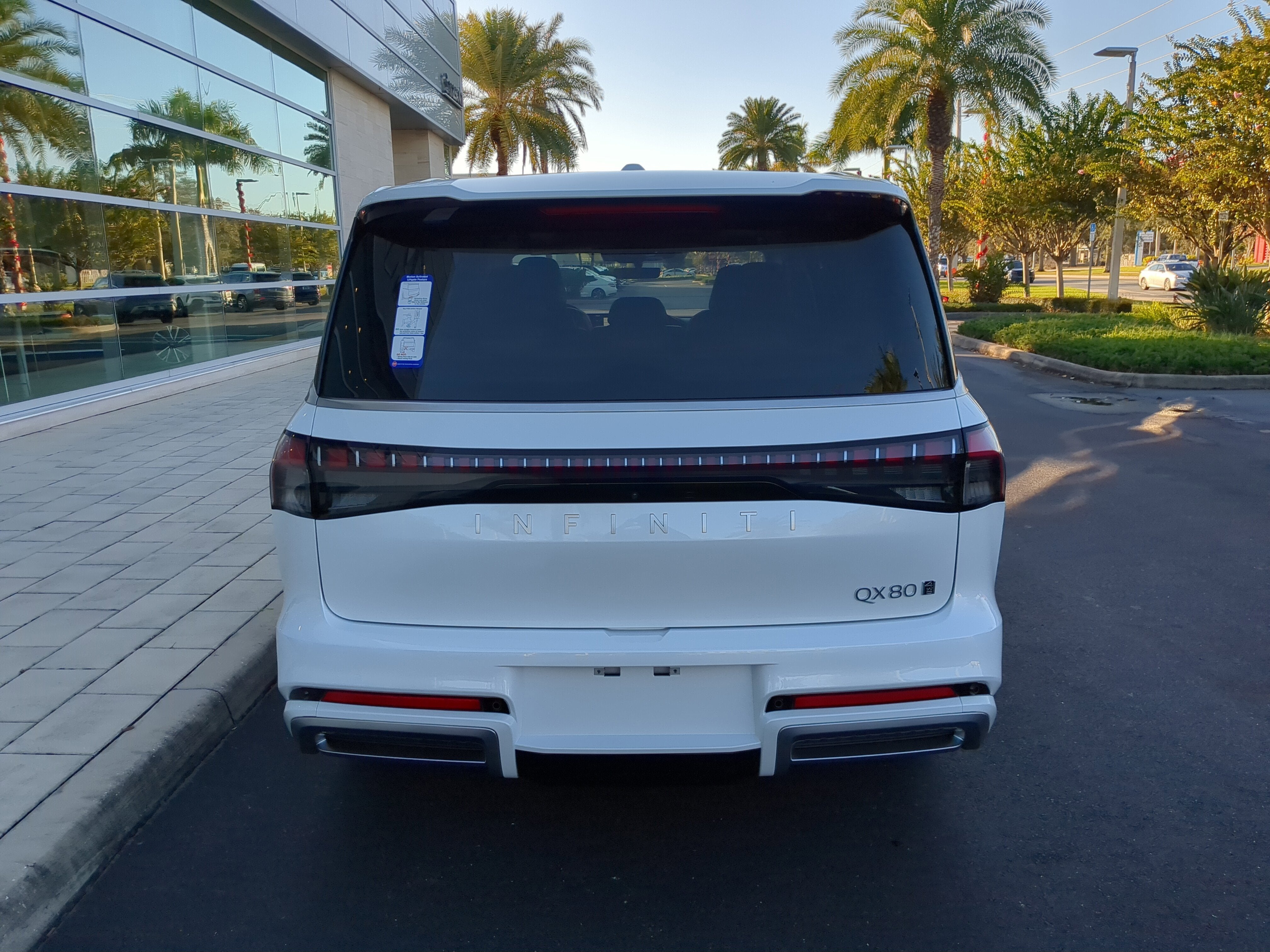 2026 INFINITI QX80 Luxe 4WD